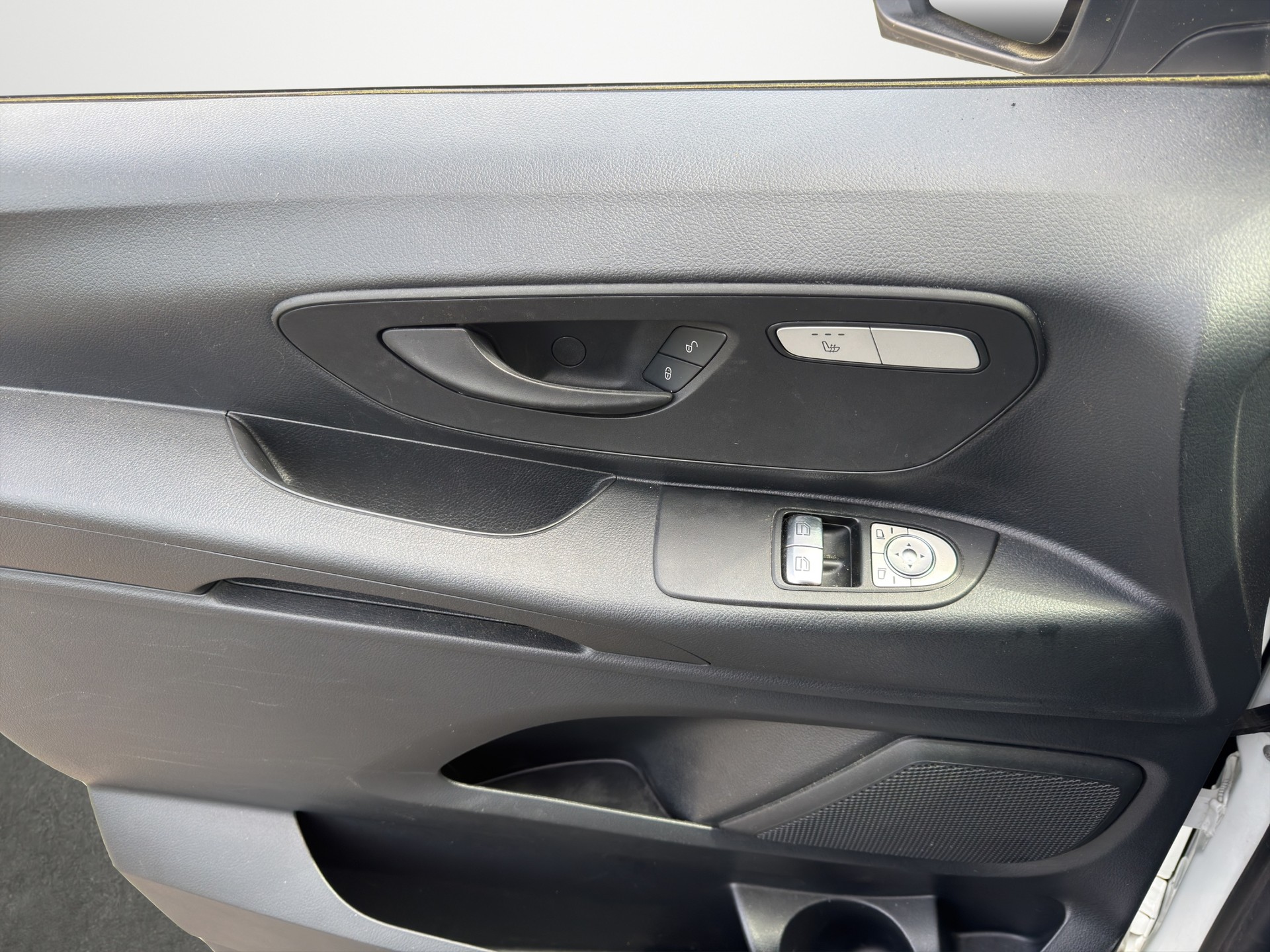 MERCEDES-BENZ Vito 114 CDI 9G-Tronic Pro-image-12
