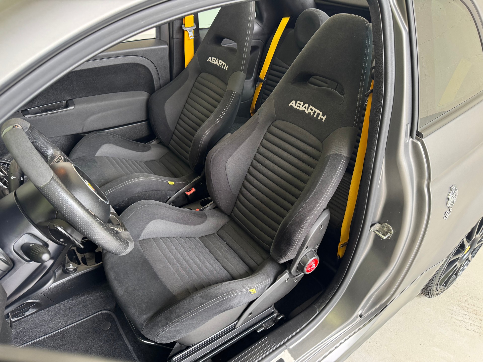 FIAT 595C 1.4 16V Turbo Abarth Competizione Dualogic-image-10