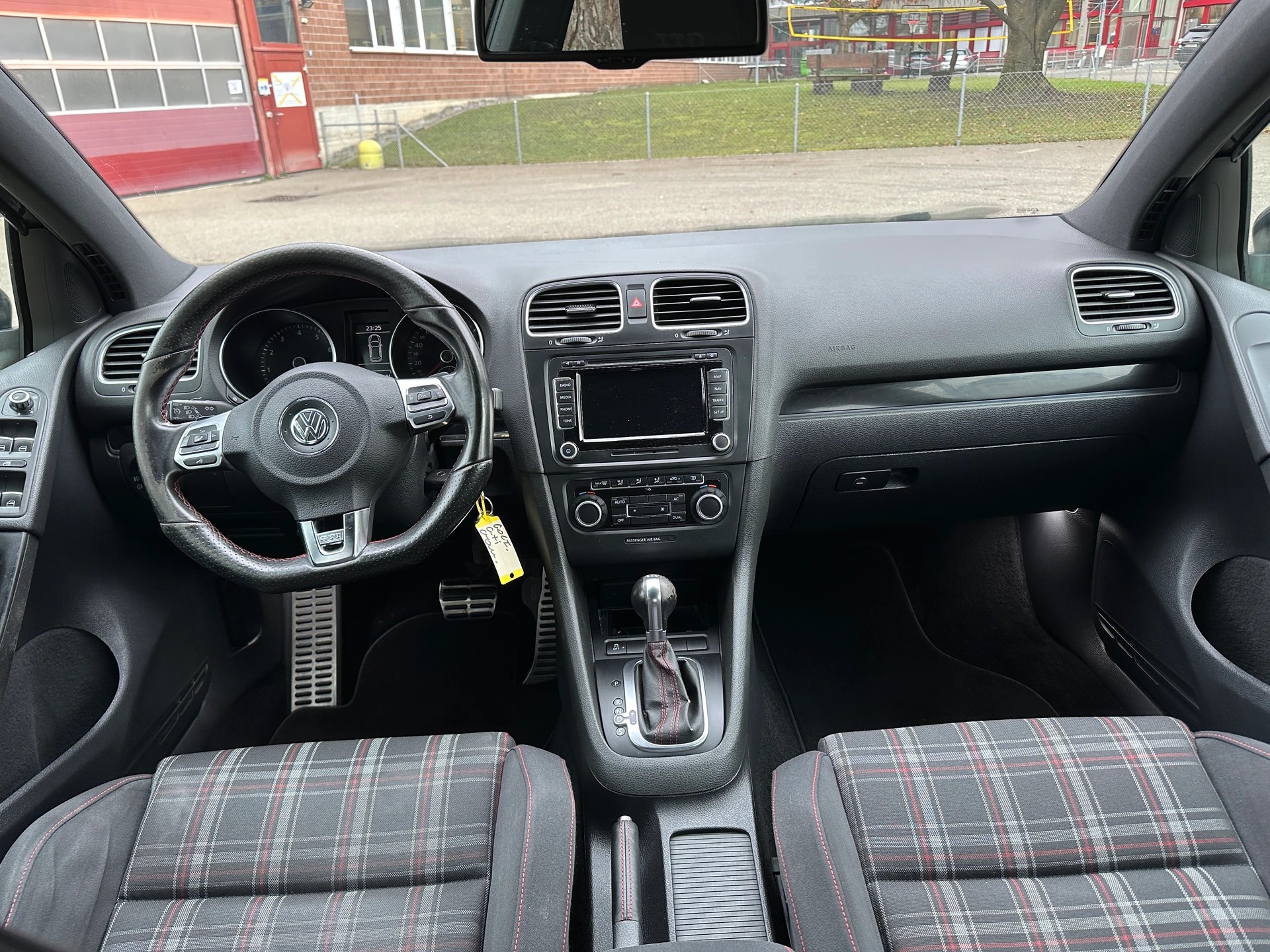 VW Golf 2.0 TSI GTI DSG-image-6