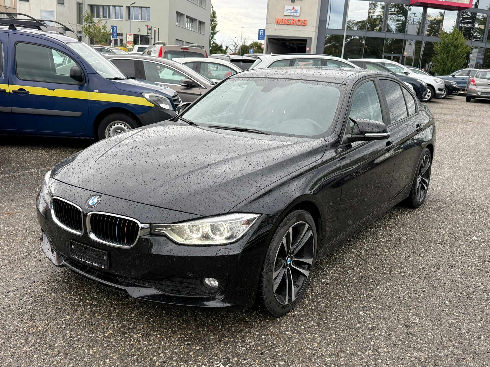 BMW 320i Efficient-Dynamics Steptronic-image-3