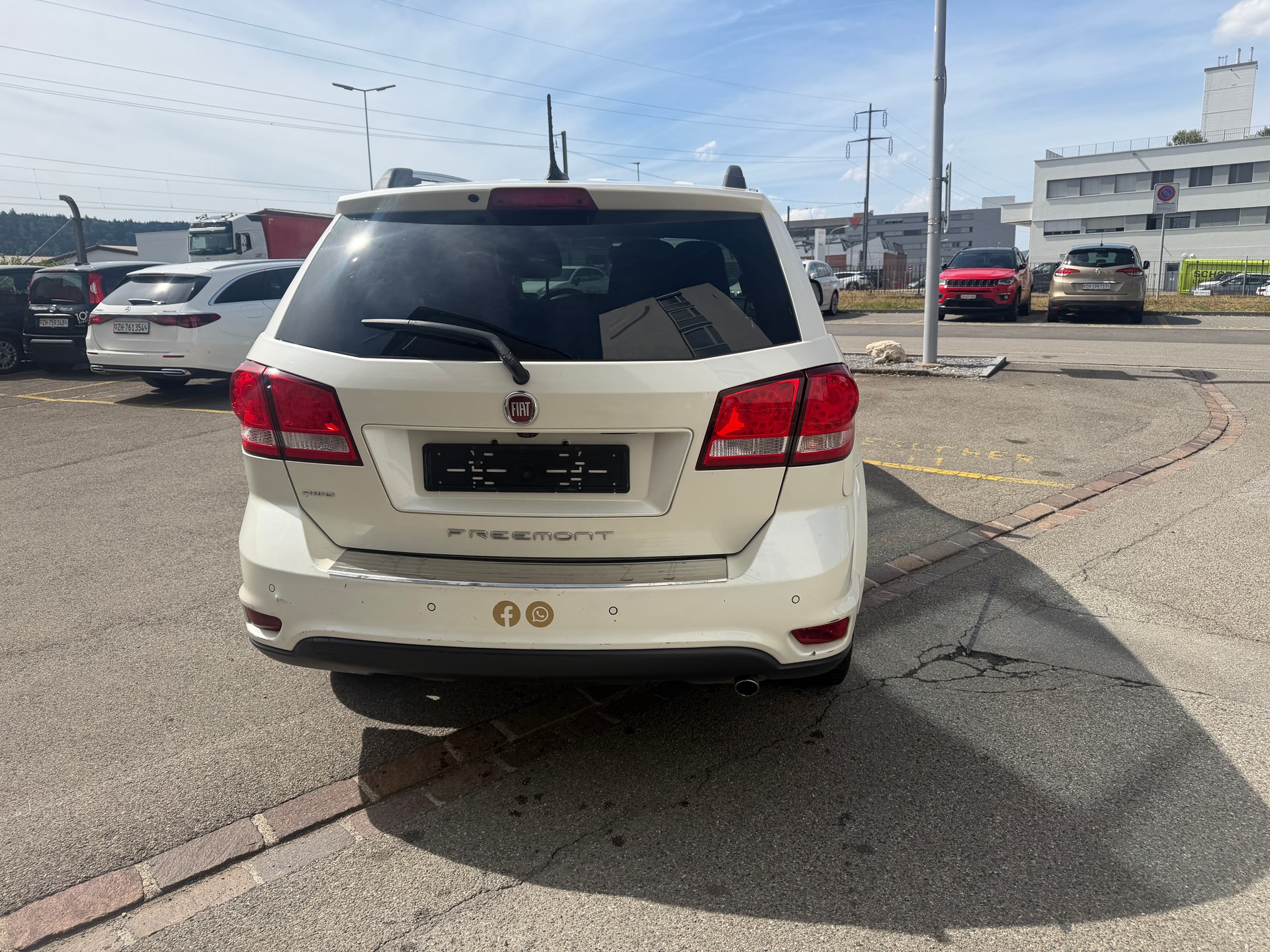 FIAT Freemont 2.0 MJ Lounge AWD Automat-image-4