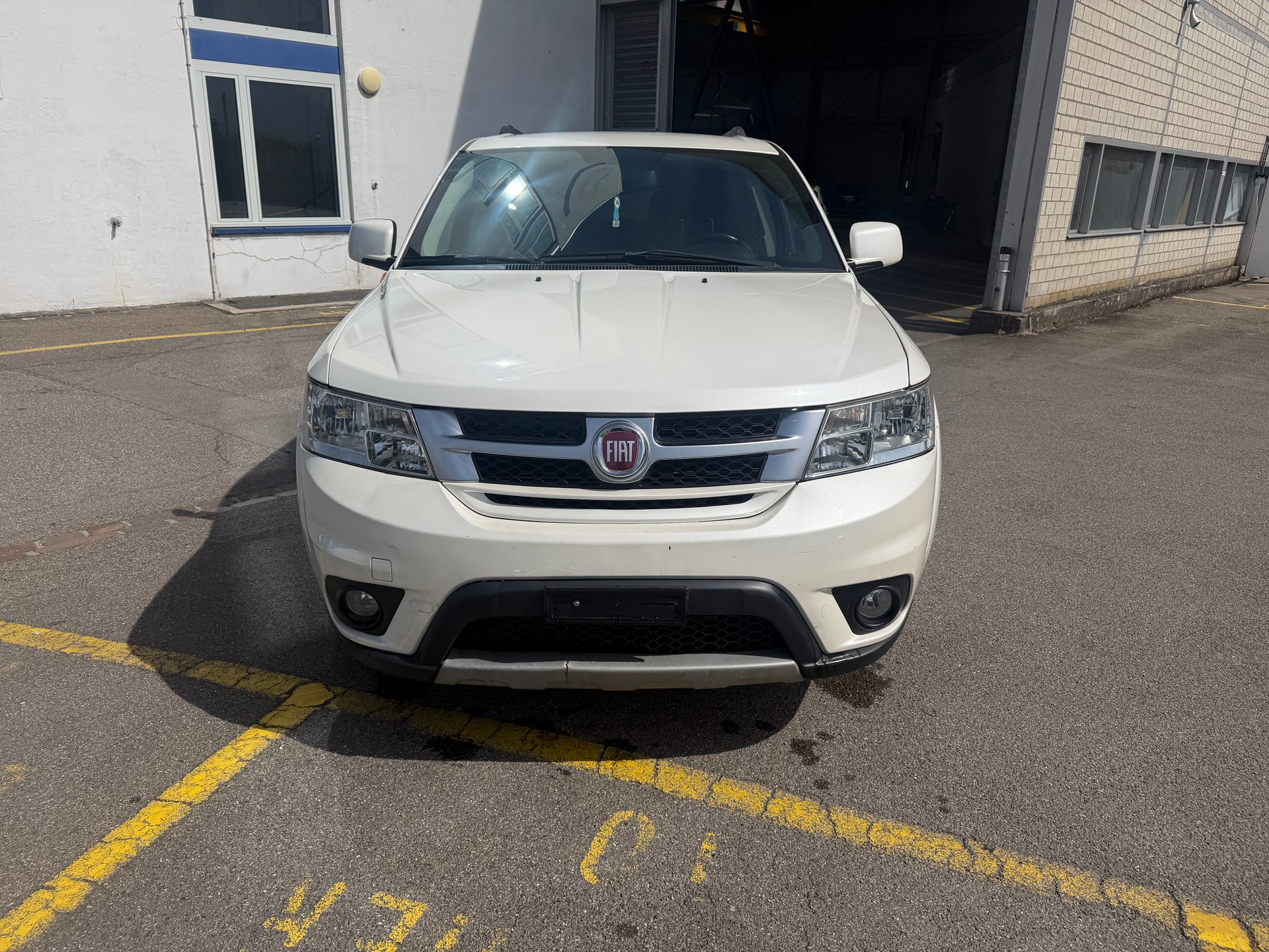 FIAT Freemont 2.0 MJ Lounge AWD Automat-image-1