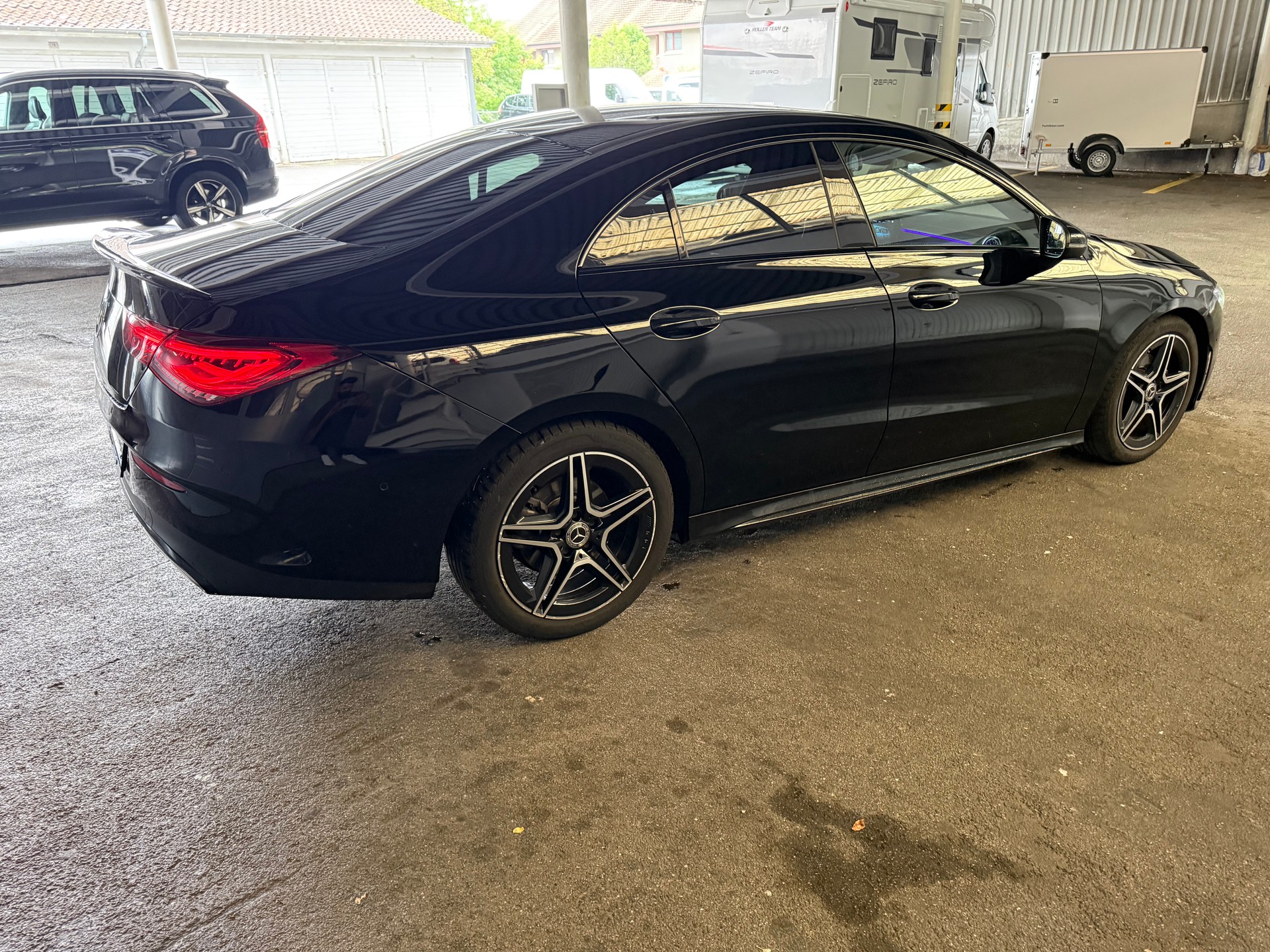 MERCEDES-BENZ CLA 200 AMG Line 7G-DCT-image-4