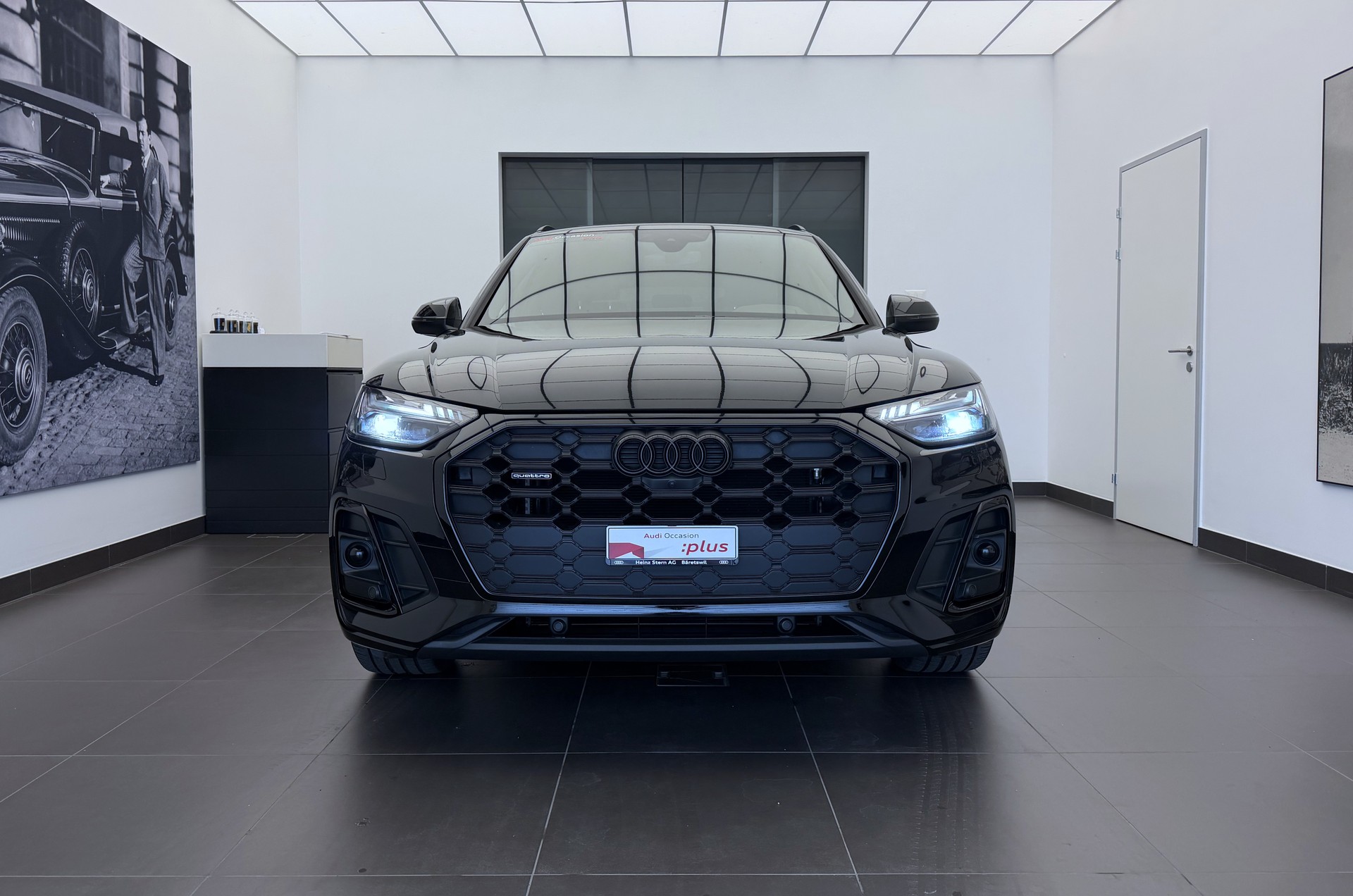 AUDI Q5 40 TDI Black Edition quattro S-tronic-image-1