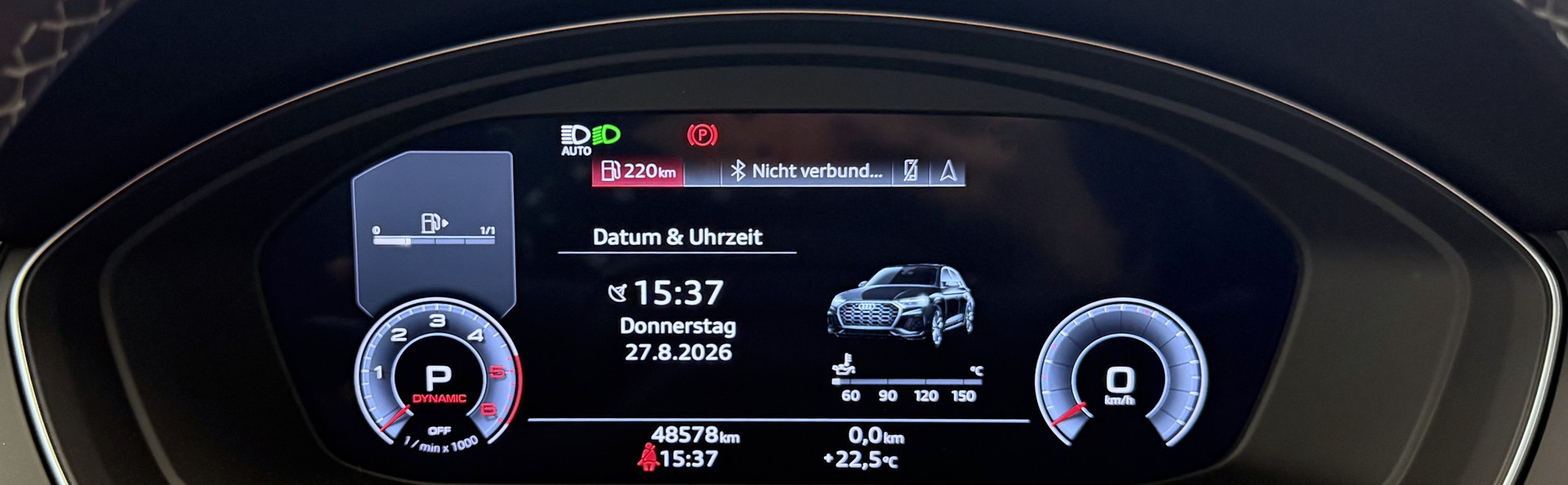 AUDI Q5 40 TDI Black Edition quattro S-tronic-image-10