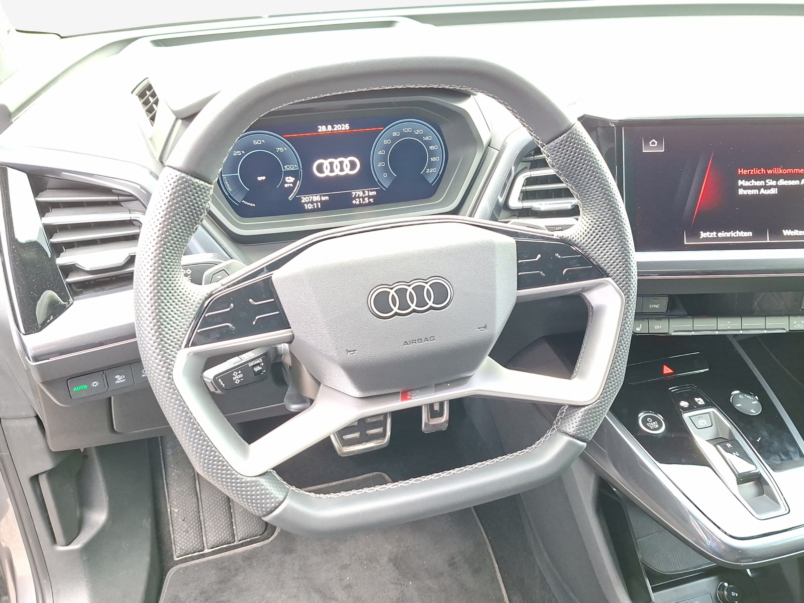 AUDI Q4 e-tron 45 Attraction quattro-image-9