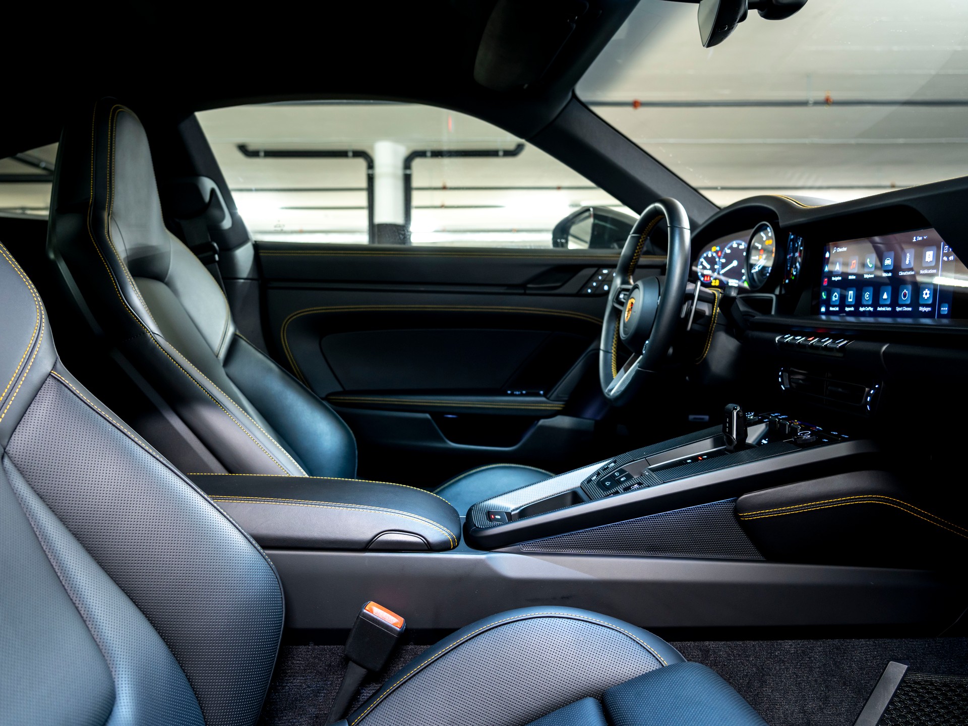 PORSCHE 911 Carrera 4 GTS PDK-image-22