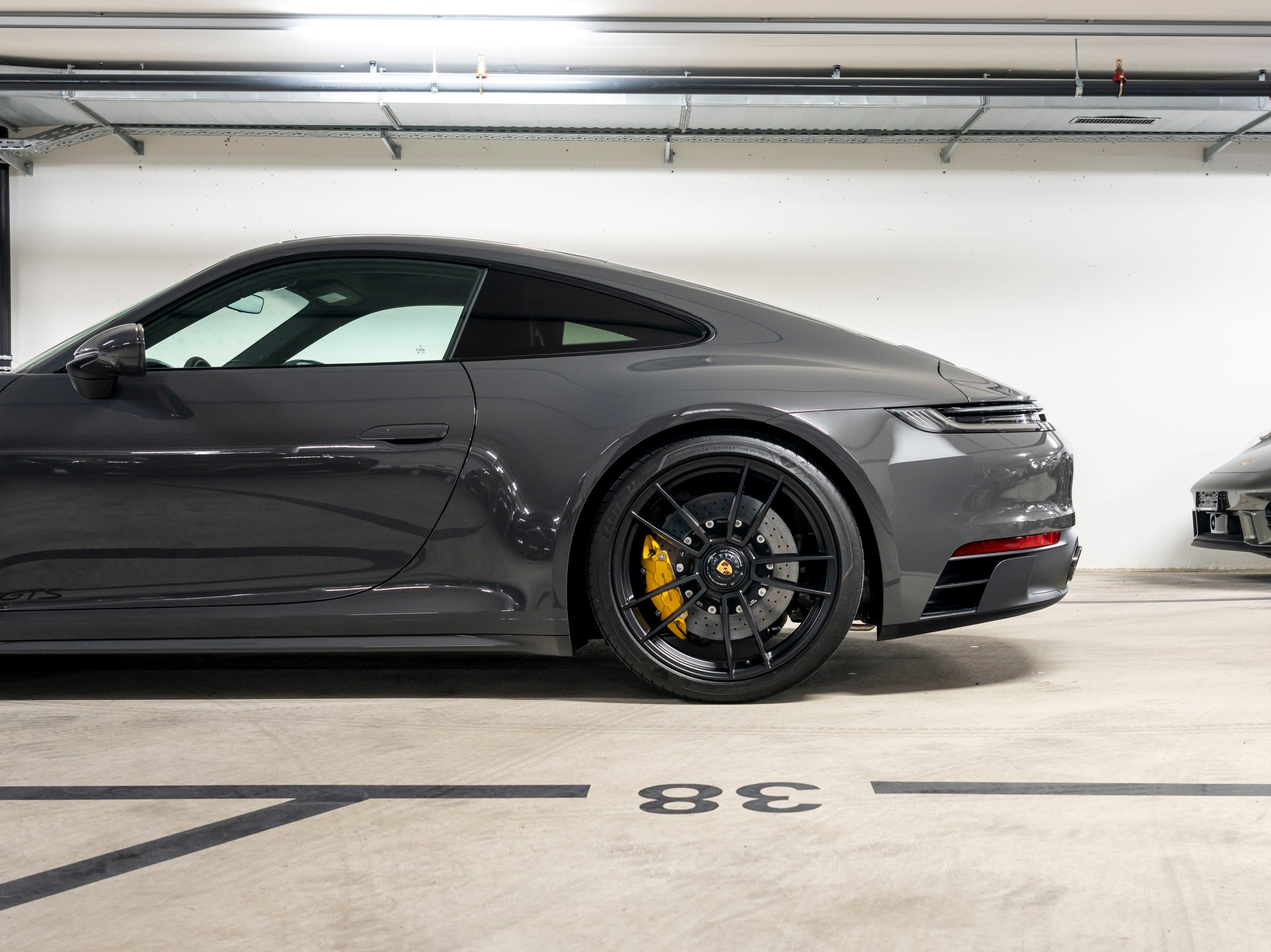 PORSCHE 911 Carrera 4 GTS PDK-image-6