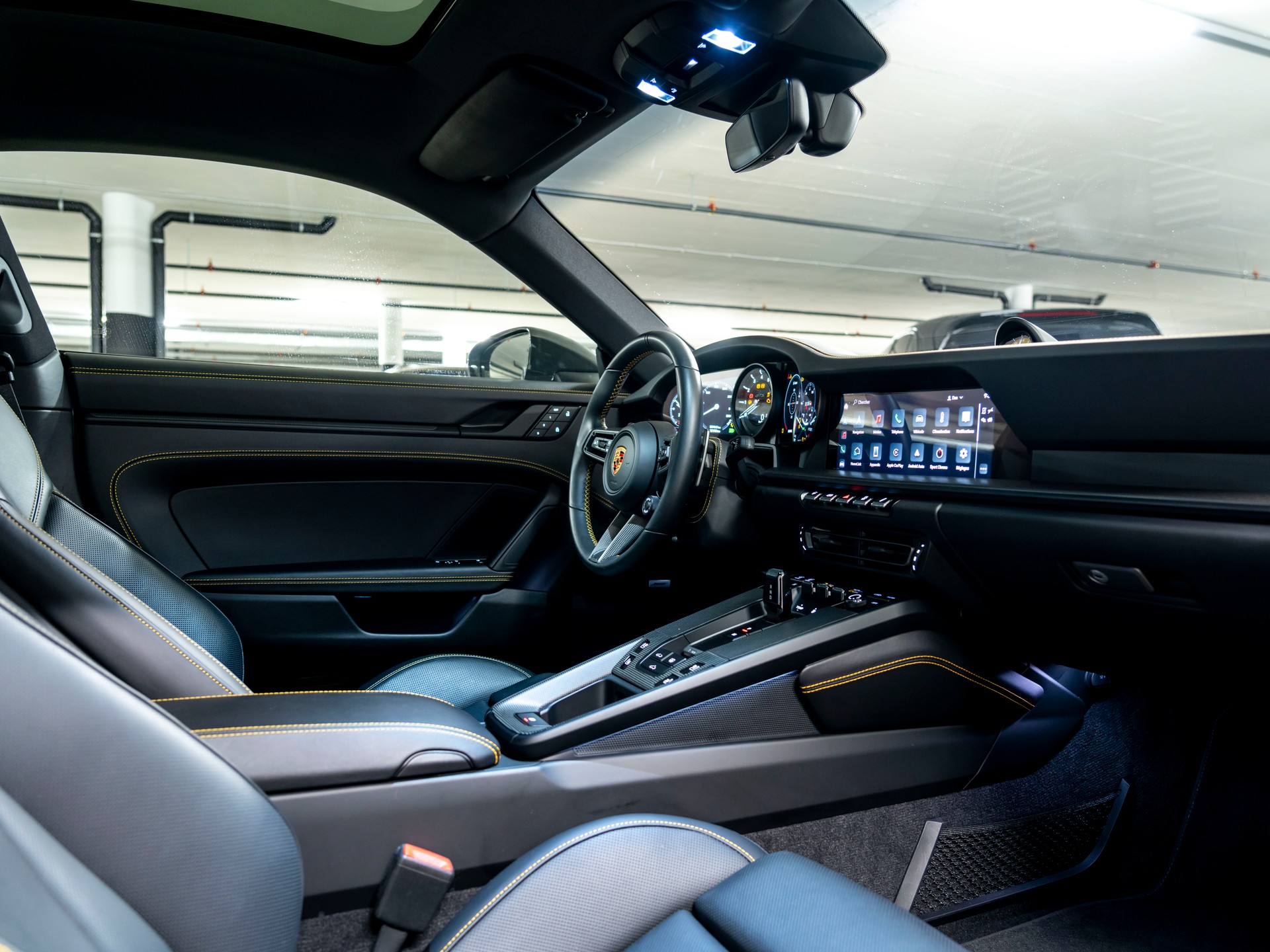PORSCHE 911 Carrera 4 GTS PDK-image-21