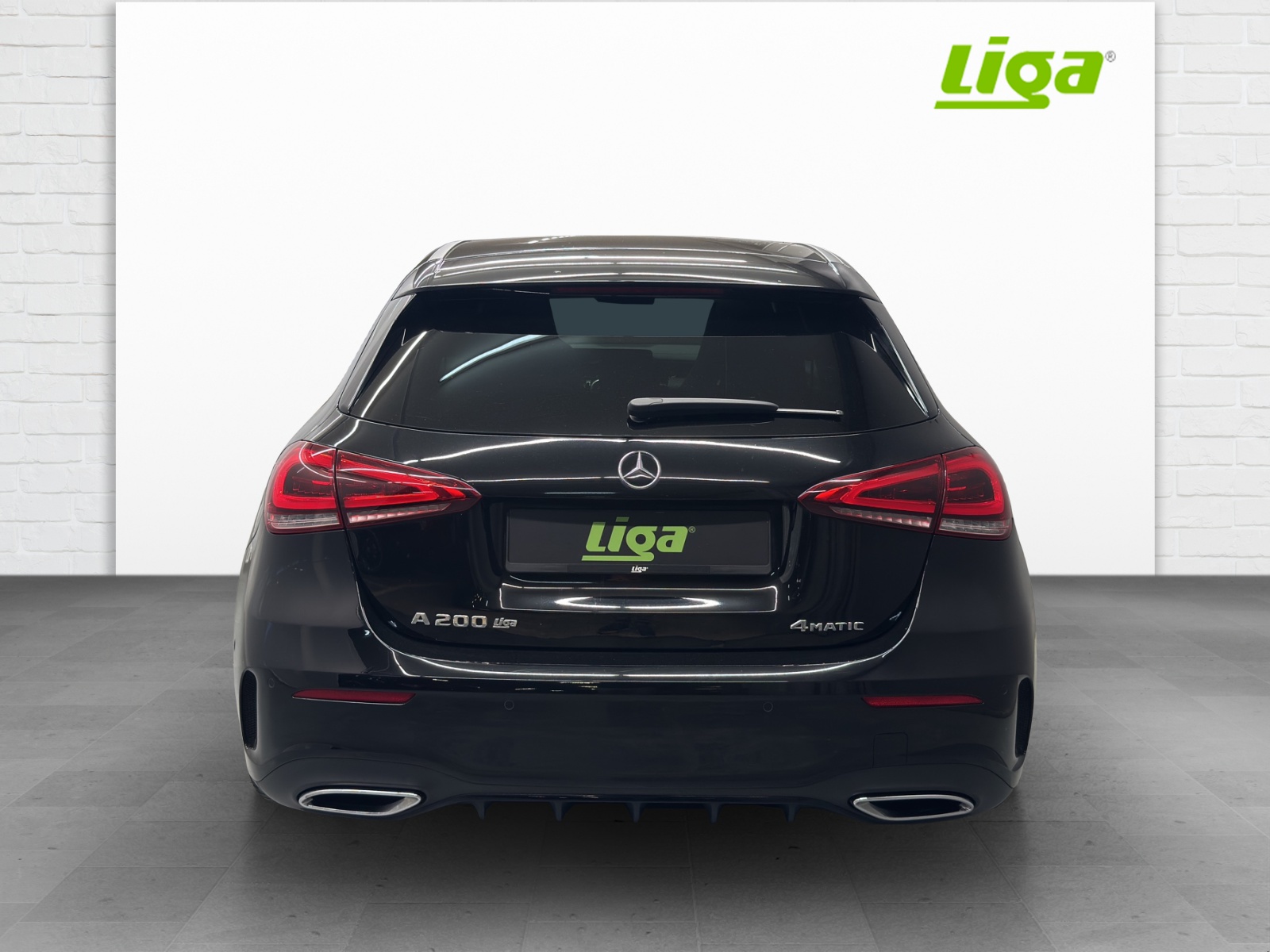 MERCEDES-BENZ A 200 AMG Line 4Matic-image-4
