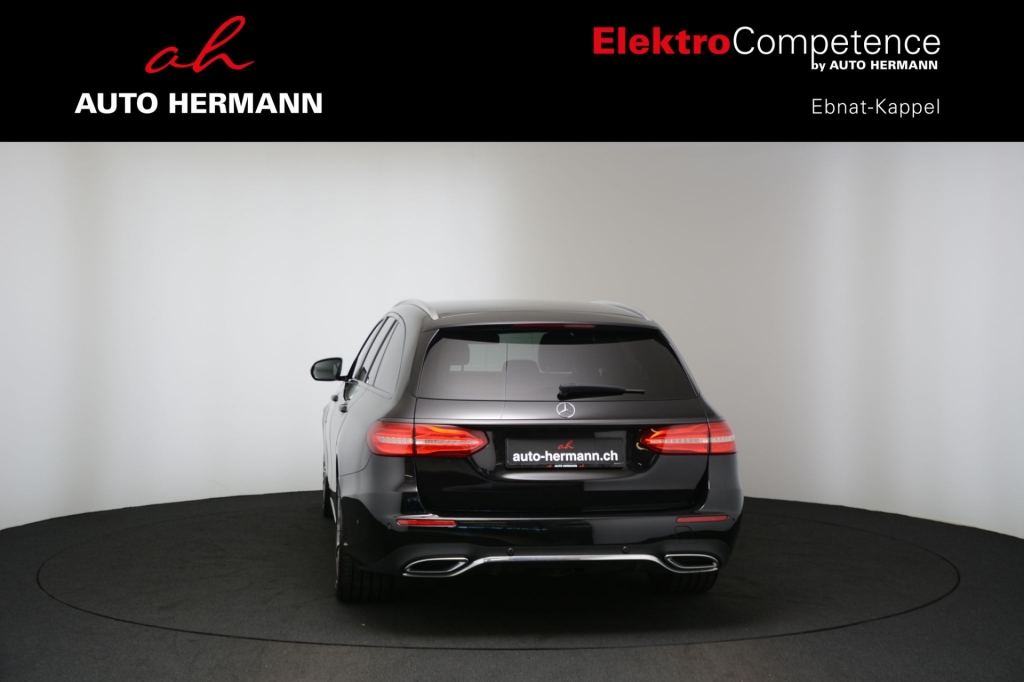 MERCEDES-BENZ E 220 d AMG Line 4Matic 9G-Tronic-image-5