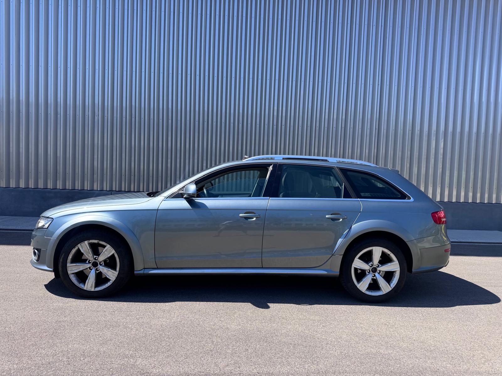 AUDI A4 allroad 3.0 TDI quattro S-tronic-image-0