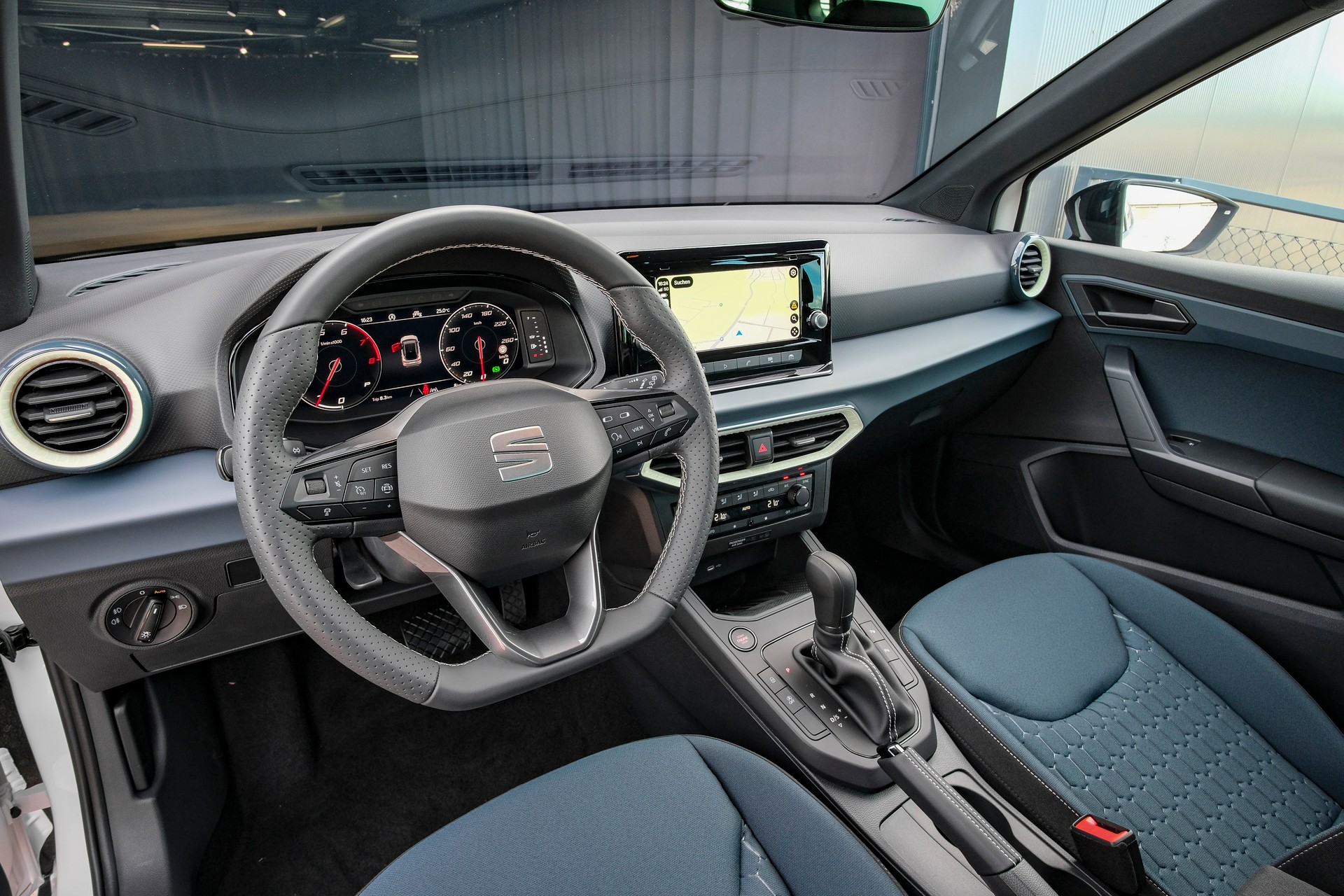 SEAT Arona 1.0 TSI Eco Style DSG-image-12