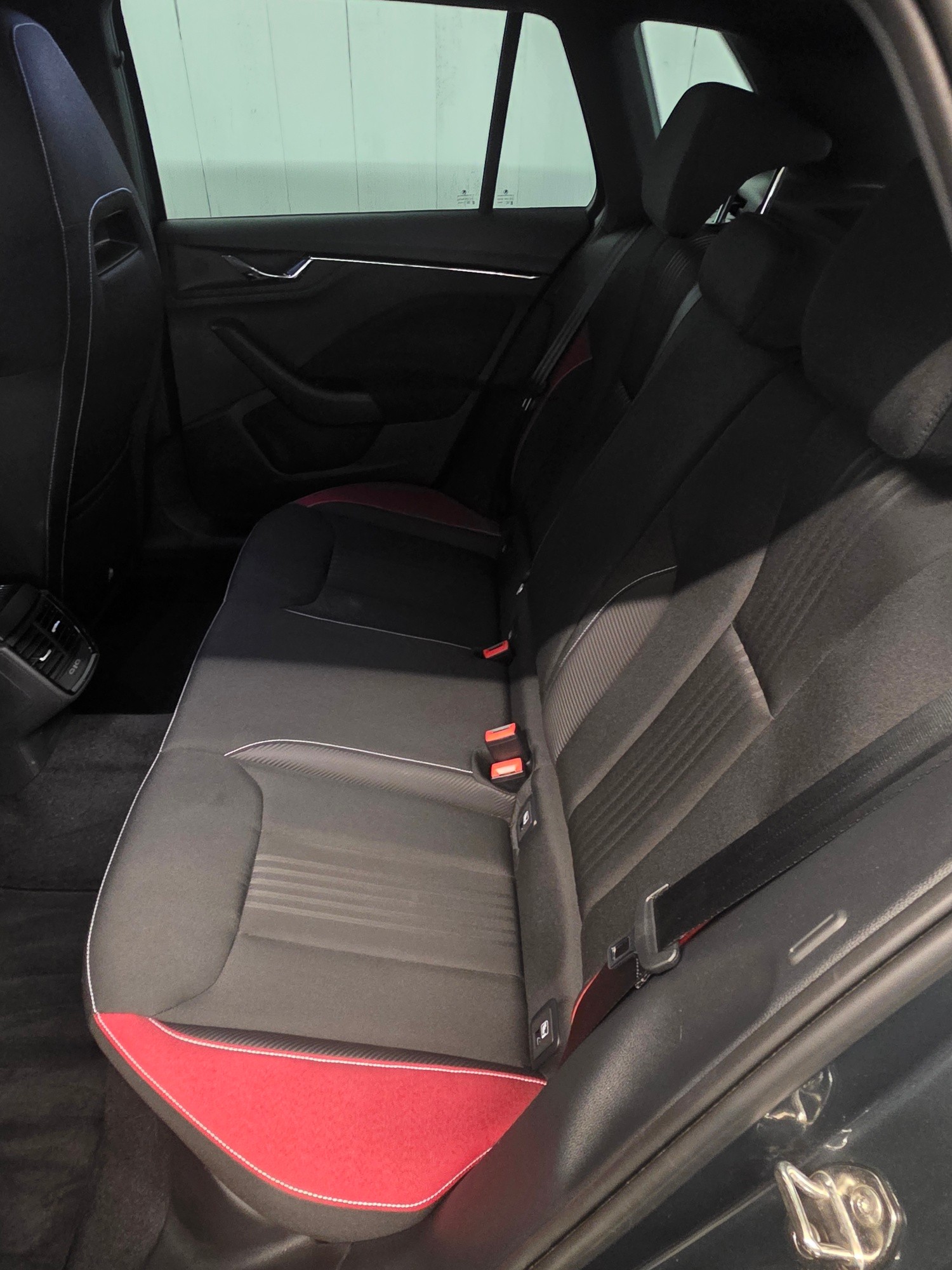 SKODA Kamiq 1.5 TSI ACT Monte Carlo DSG-image-7