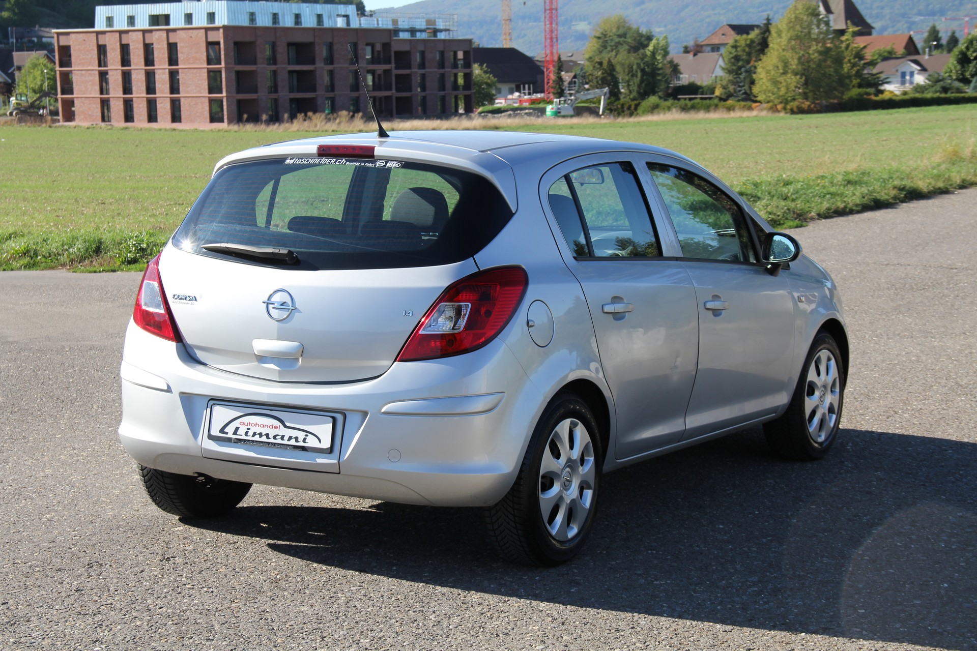 OPEL Corsa 1.4 TP Enjoy-image-5