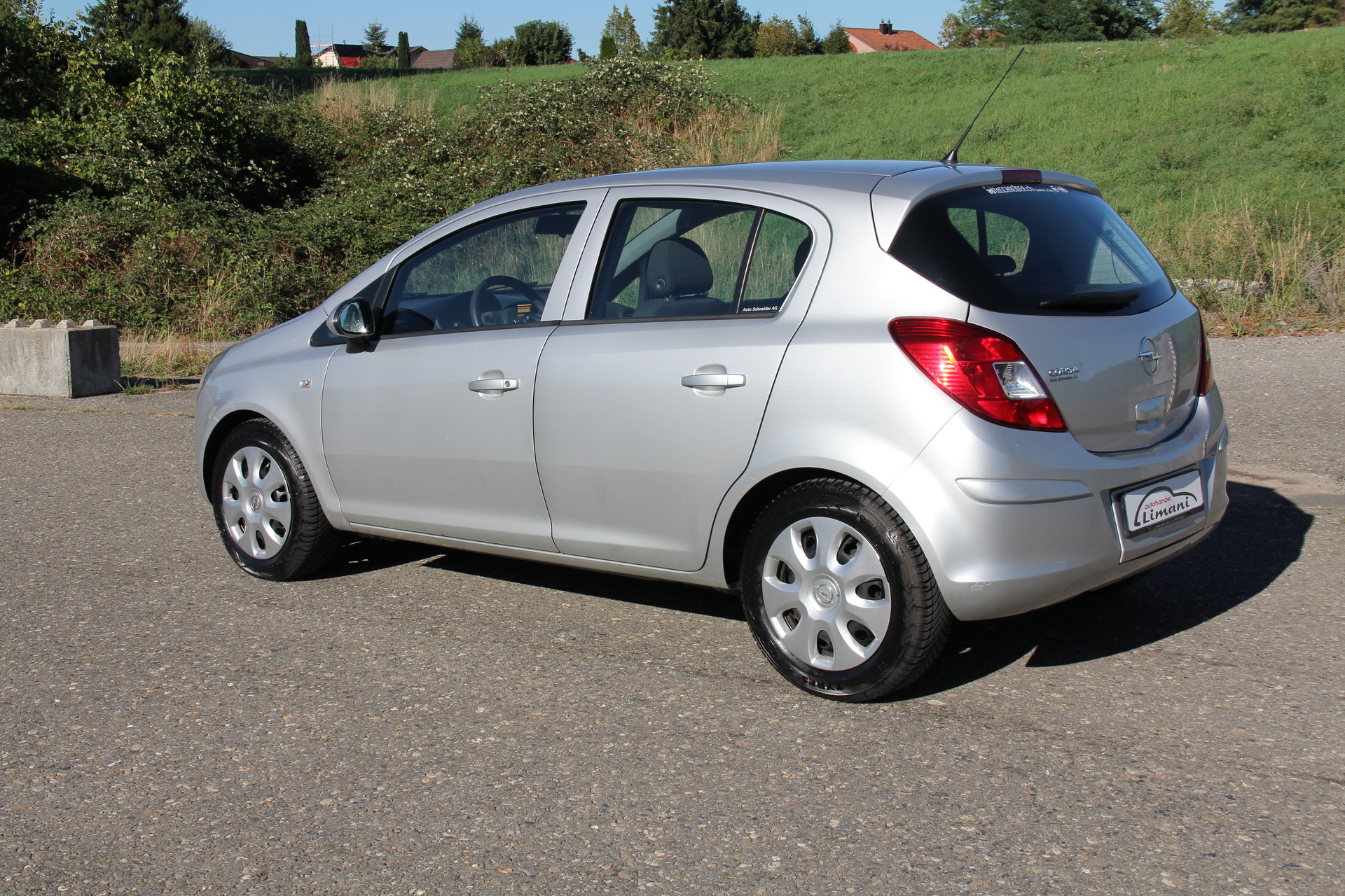 OPEL Corsa 1.4 TP Enjoy-image-6