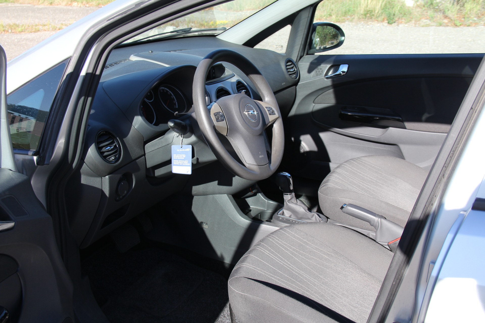 OPEL Corsa 1.4 TP Enjoy-image-8
