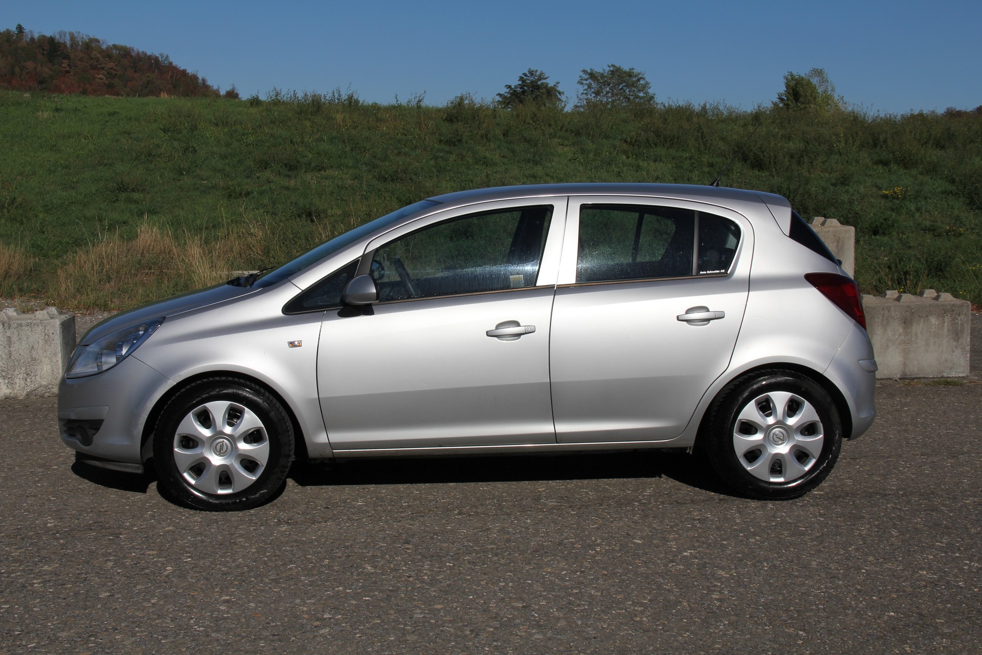 OPEL Corsa 1.4 TP Enjoy-image-0