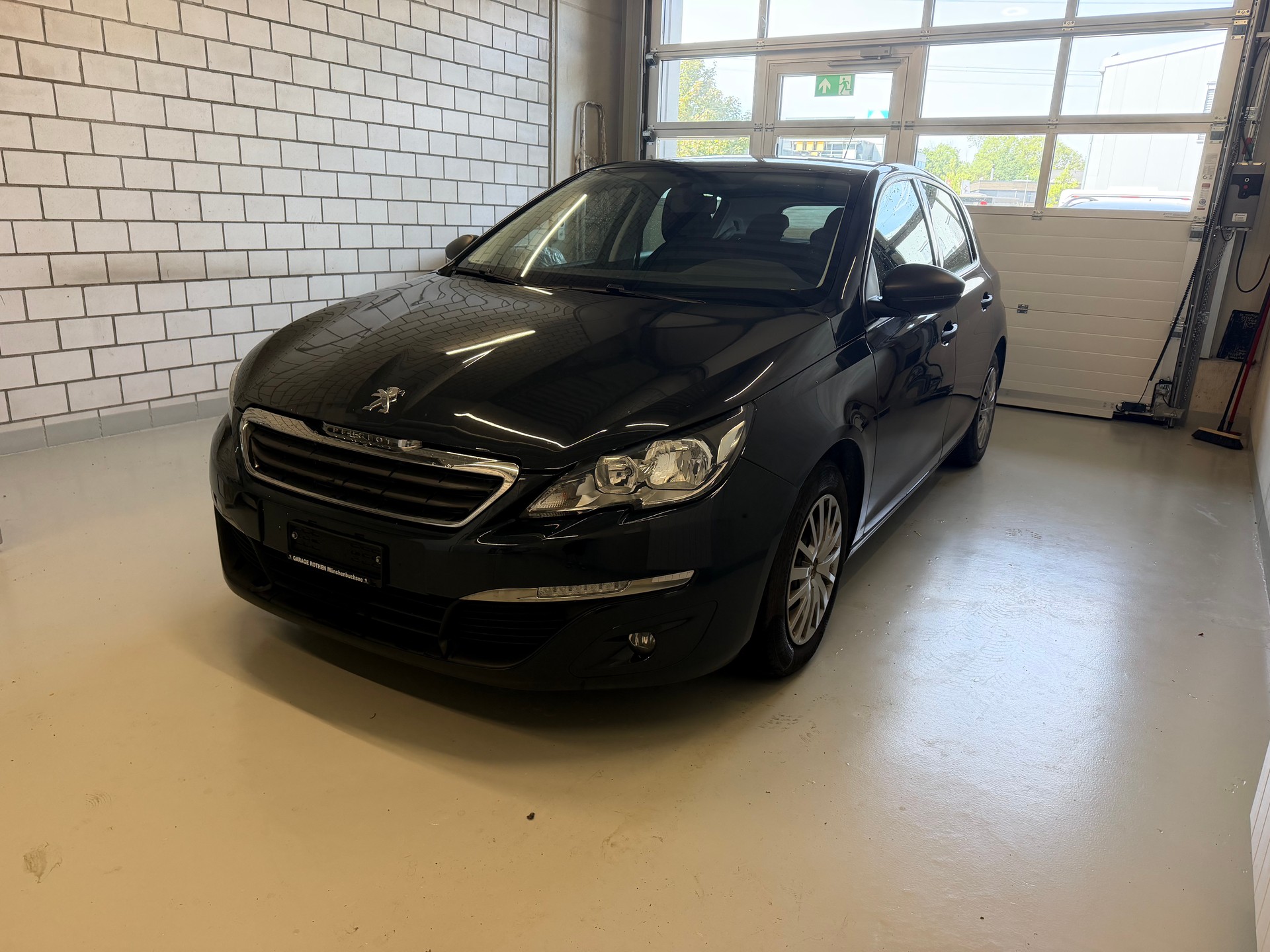 PEUGEOT 308 1.6 THP Access-image-0