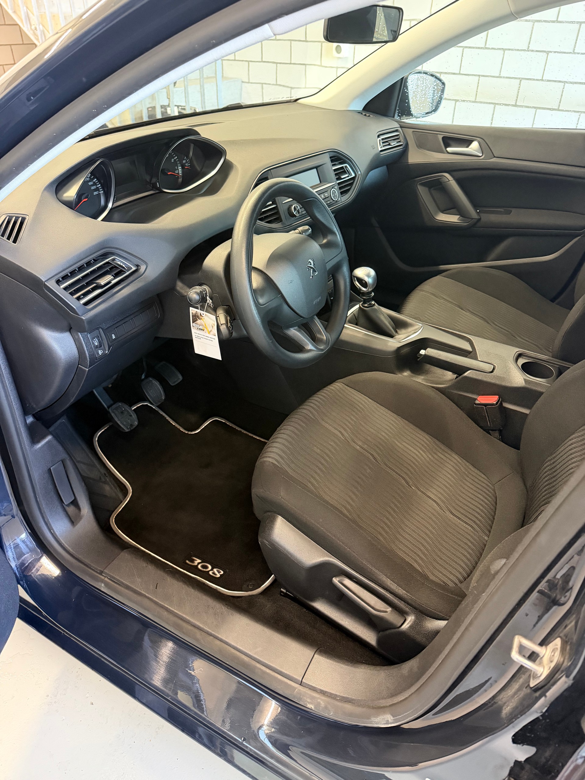 PEUGEOT 308 1.6 THP Access-image-4