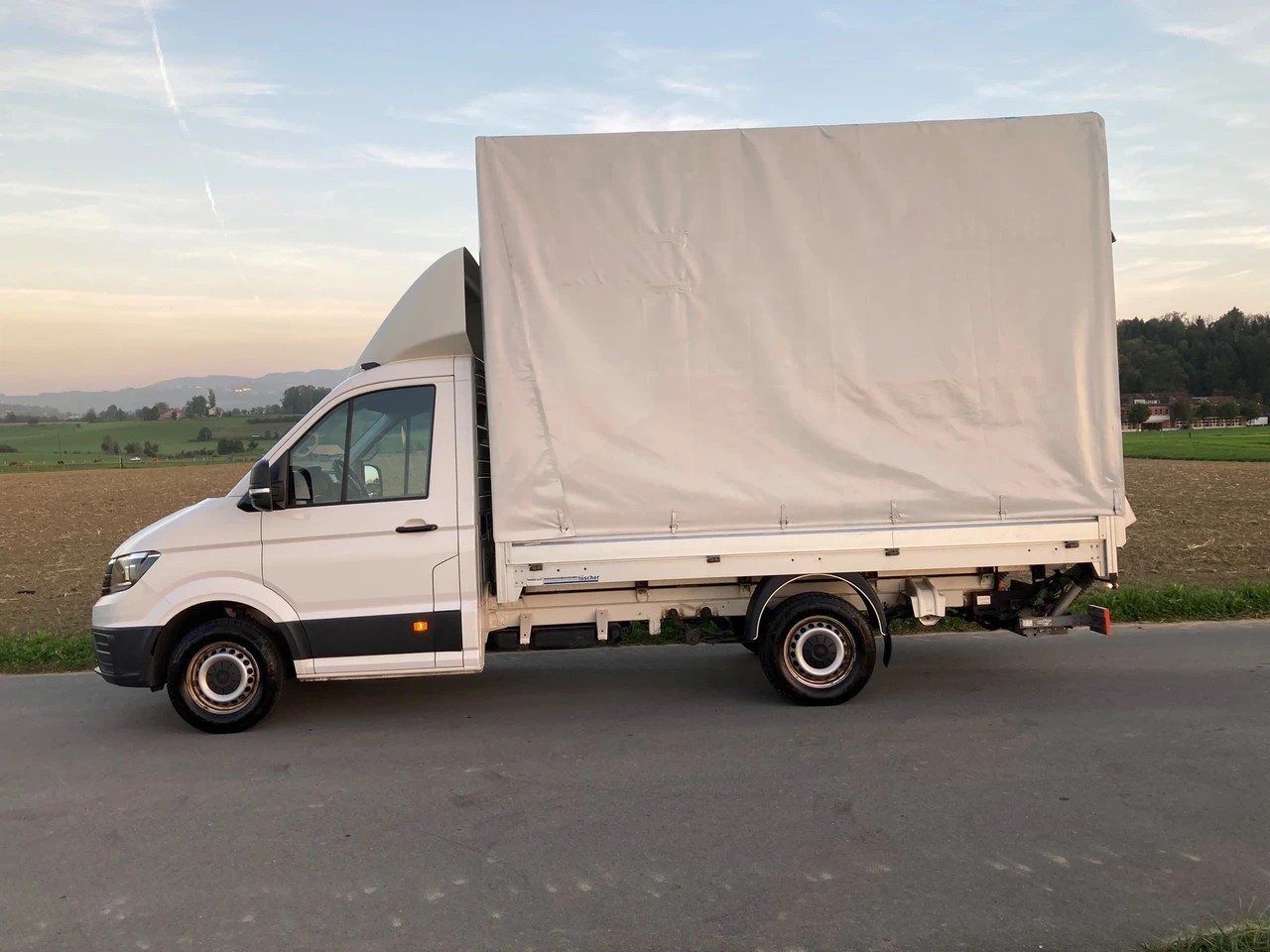 VW Crafter 35 2.0 TDI L3 A mit Hebebühne-image-4