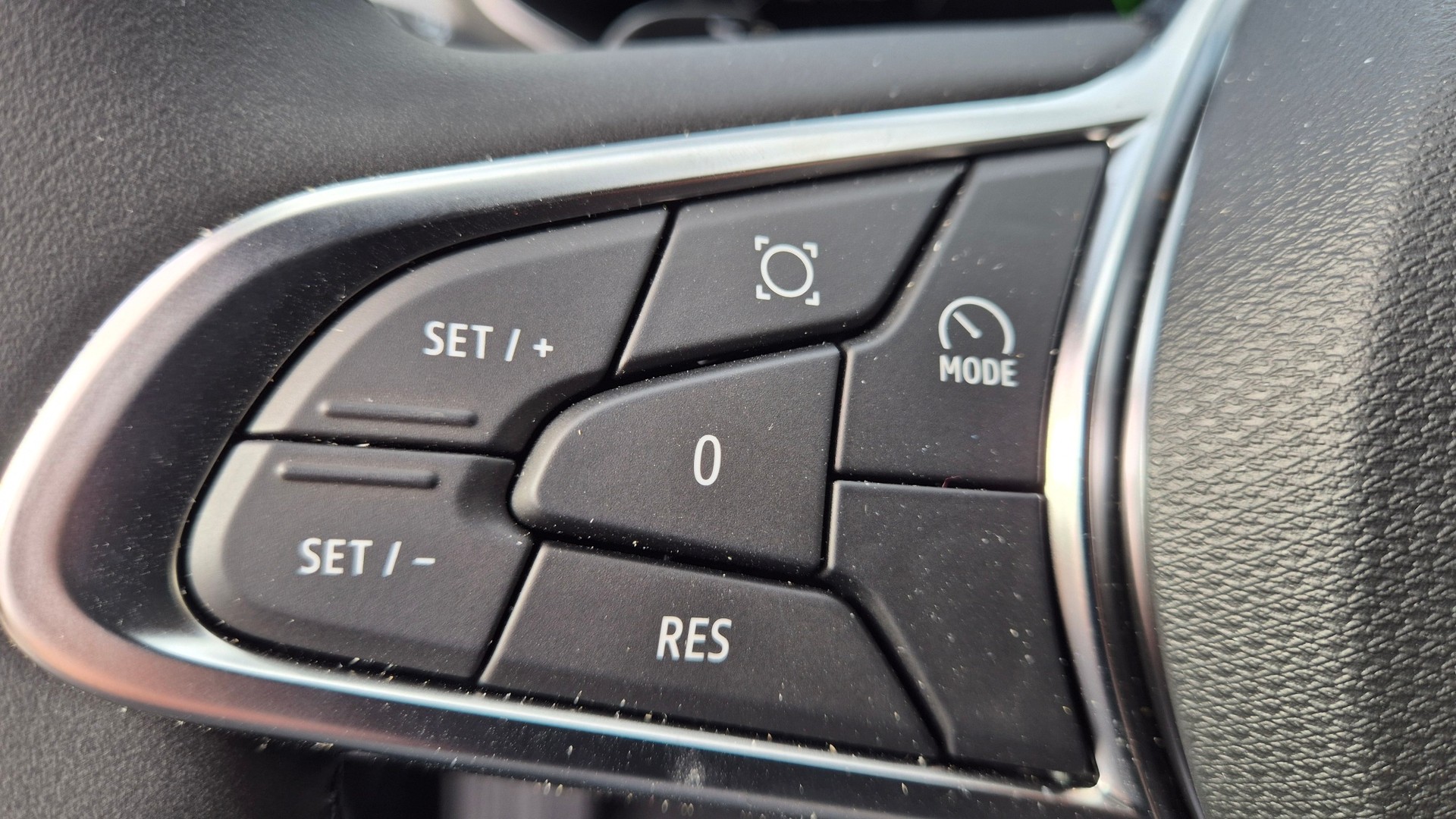 RENAULT Captur 1.3 TCe Evolution EDC-image-8