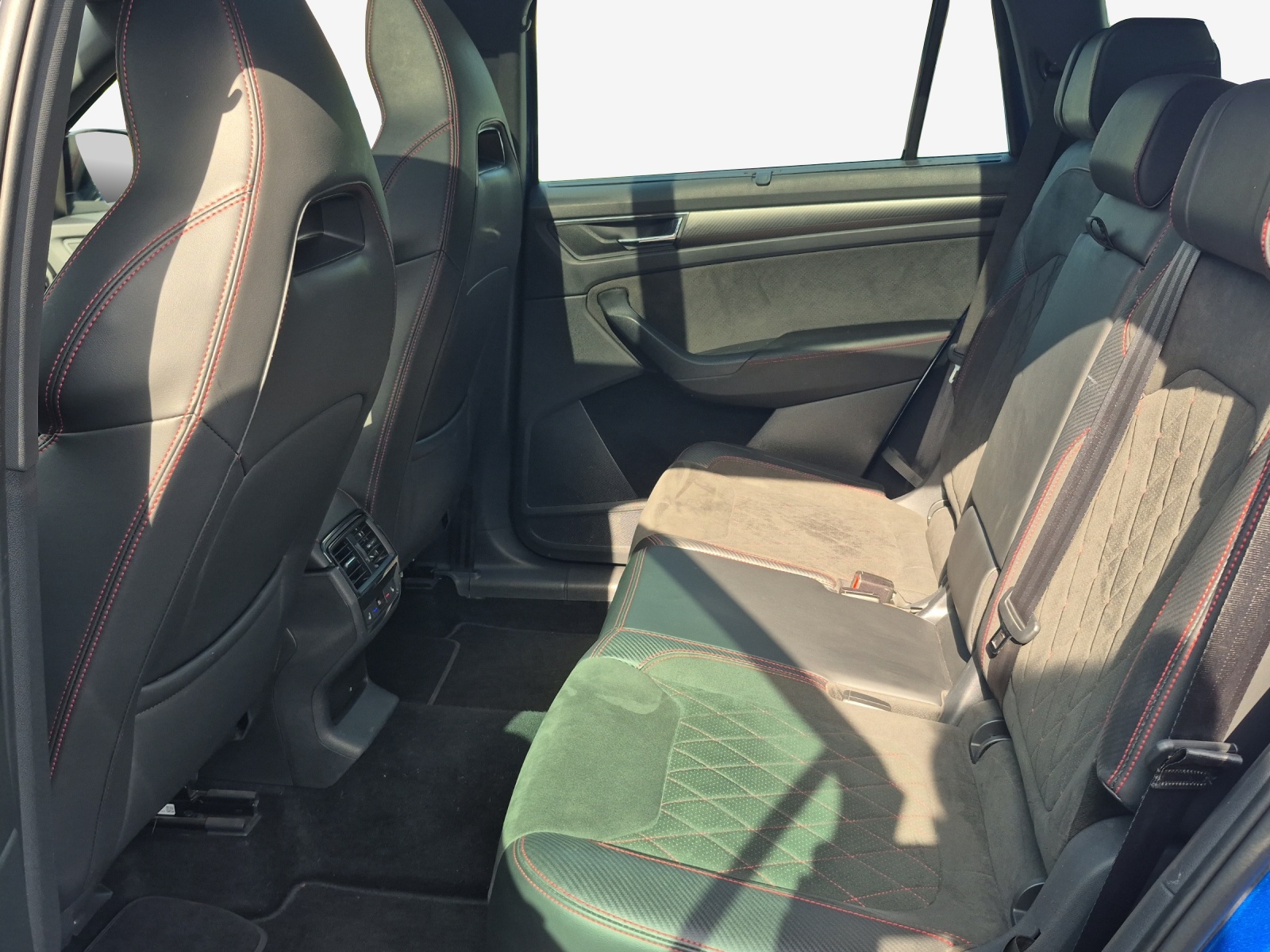 SKODA Kodiaq 2.0 TSI 4x4 RS-image-11