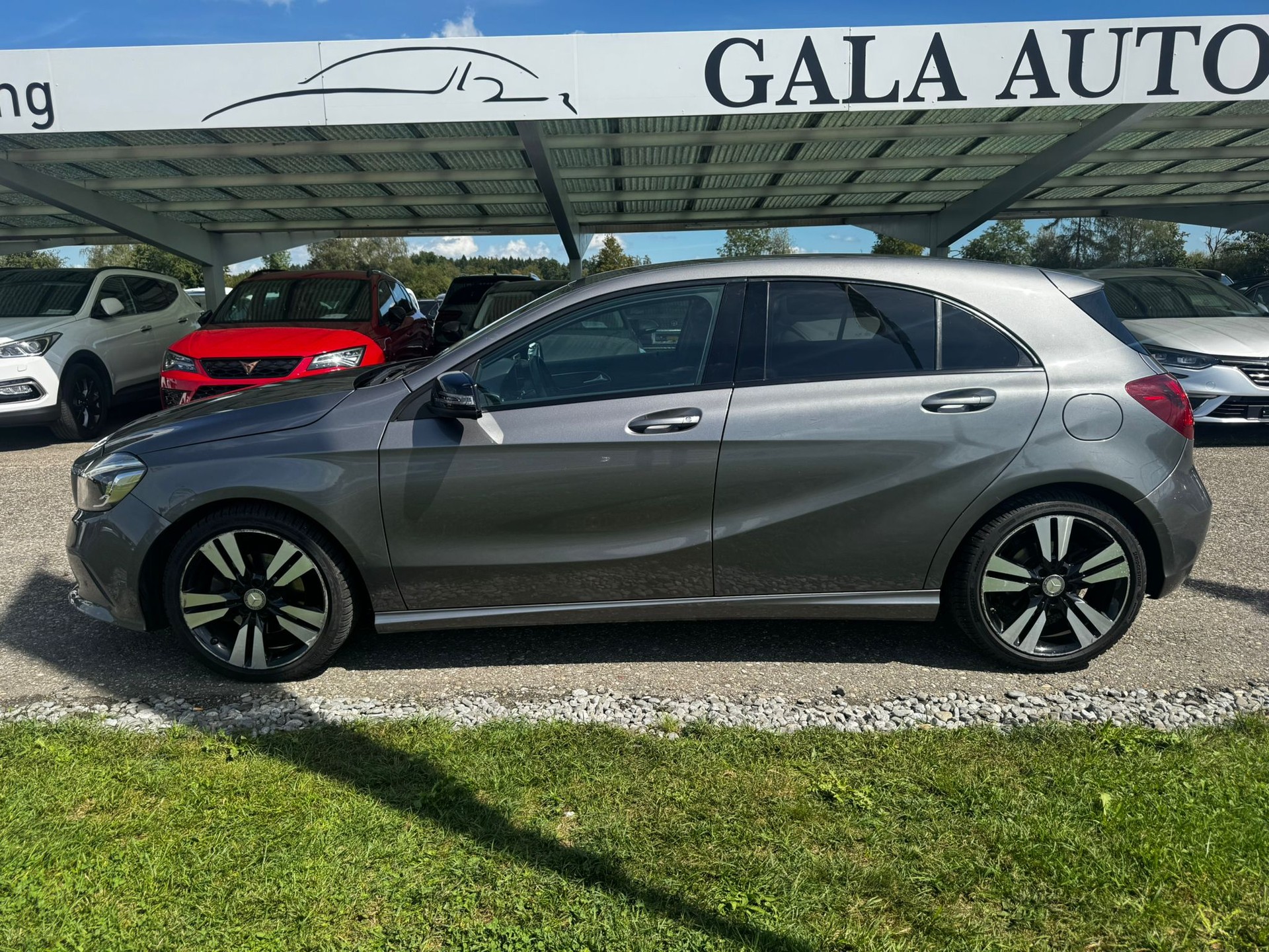 MERCEDES-BENZ A 200 Night Star 7G-DCT-image-7