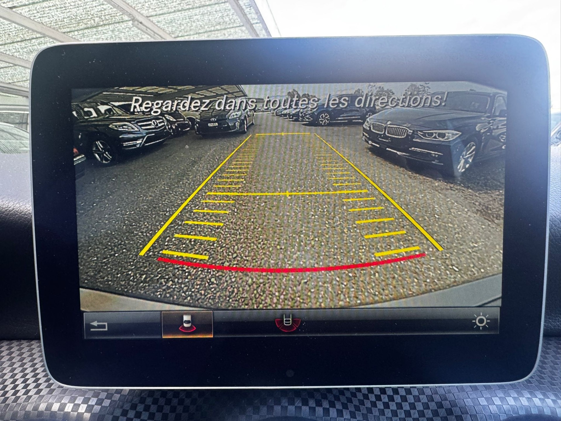 MERCEDES-BENZ A 200 Night Star 7G-DCT-image-9