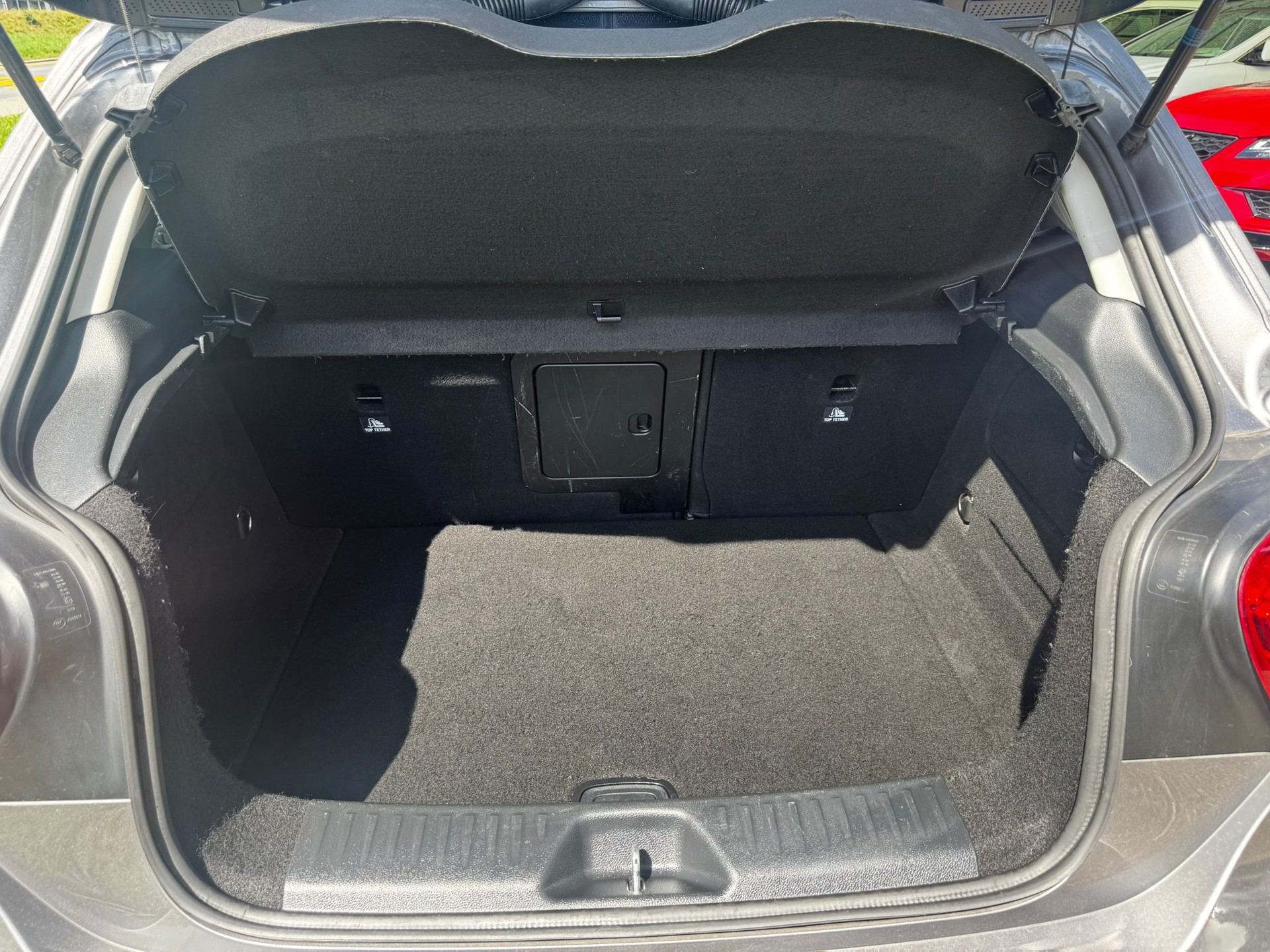 MERCEDES-BENZ A 200 Night Star 7G-DCT-image-13