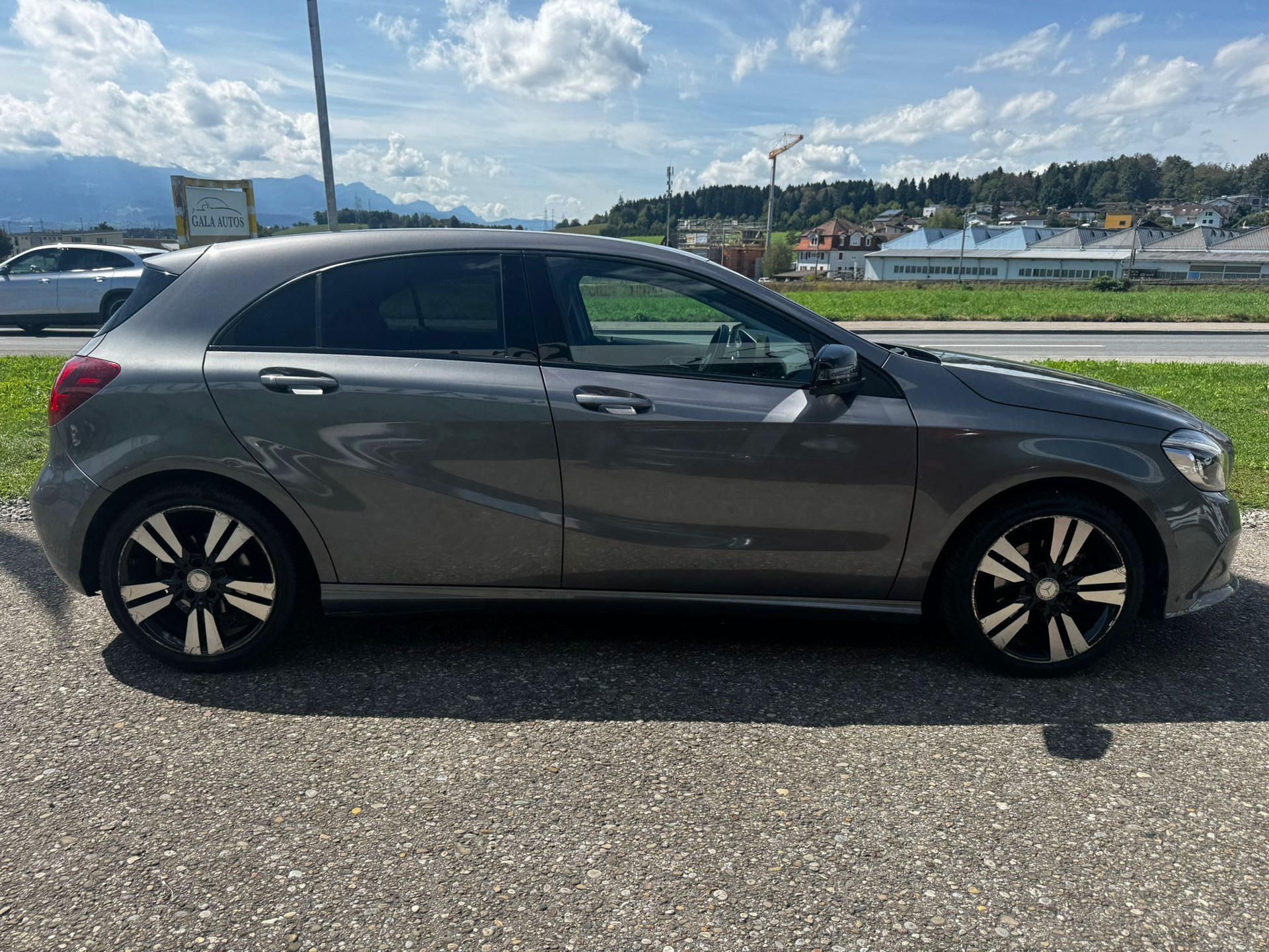 MERCEDES-BENZ A 200 Night Star 7G-DCT-image-3