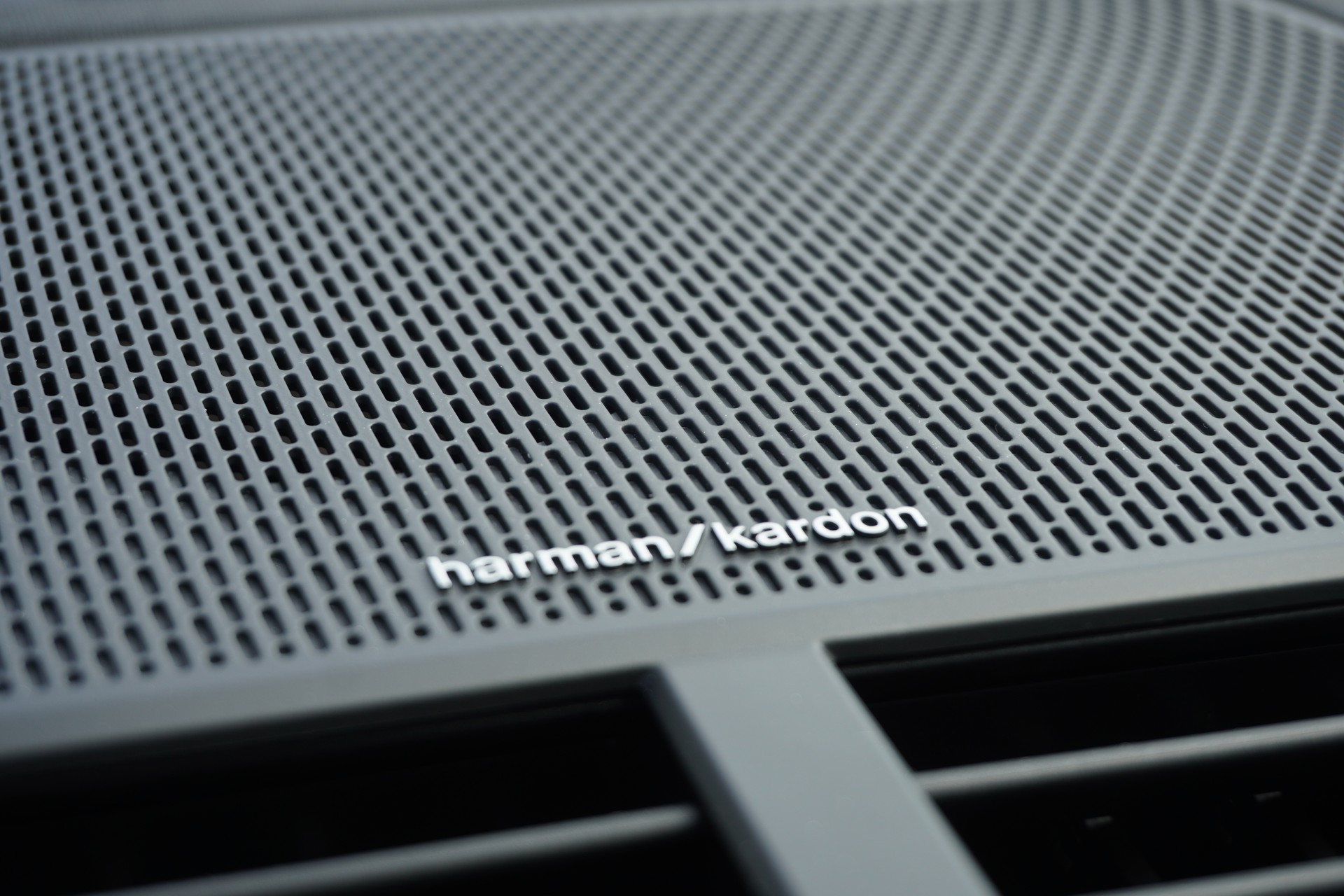 POLESTAR POLESTAR Polestar 2 Long Range Dual 82 kWh 350kW Performance Paket!!!-image-37