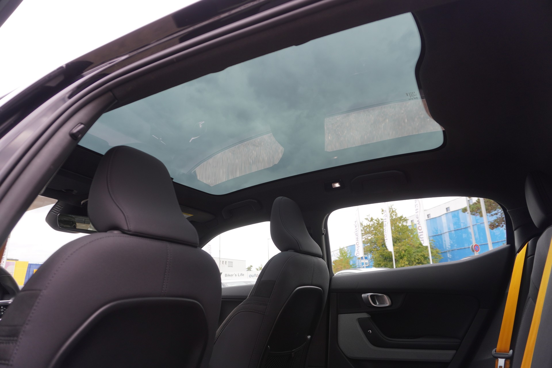 POLESTAR POLESTAR Polestar 2 Long Range Dual 82 kWh 350kW Performance Paket!!!-image-14