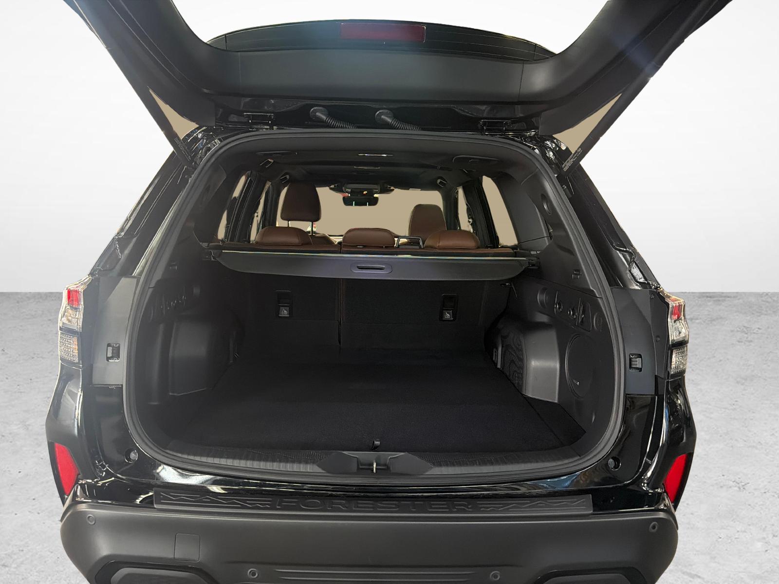 SUBARU Forester Station 2.0i e-Boxer Luxury-image-19