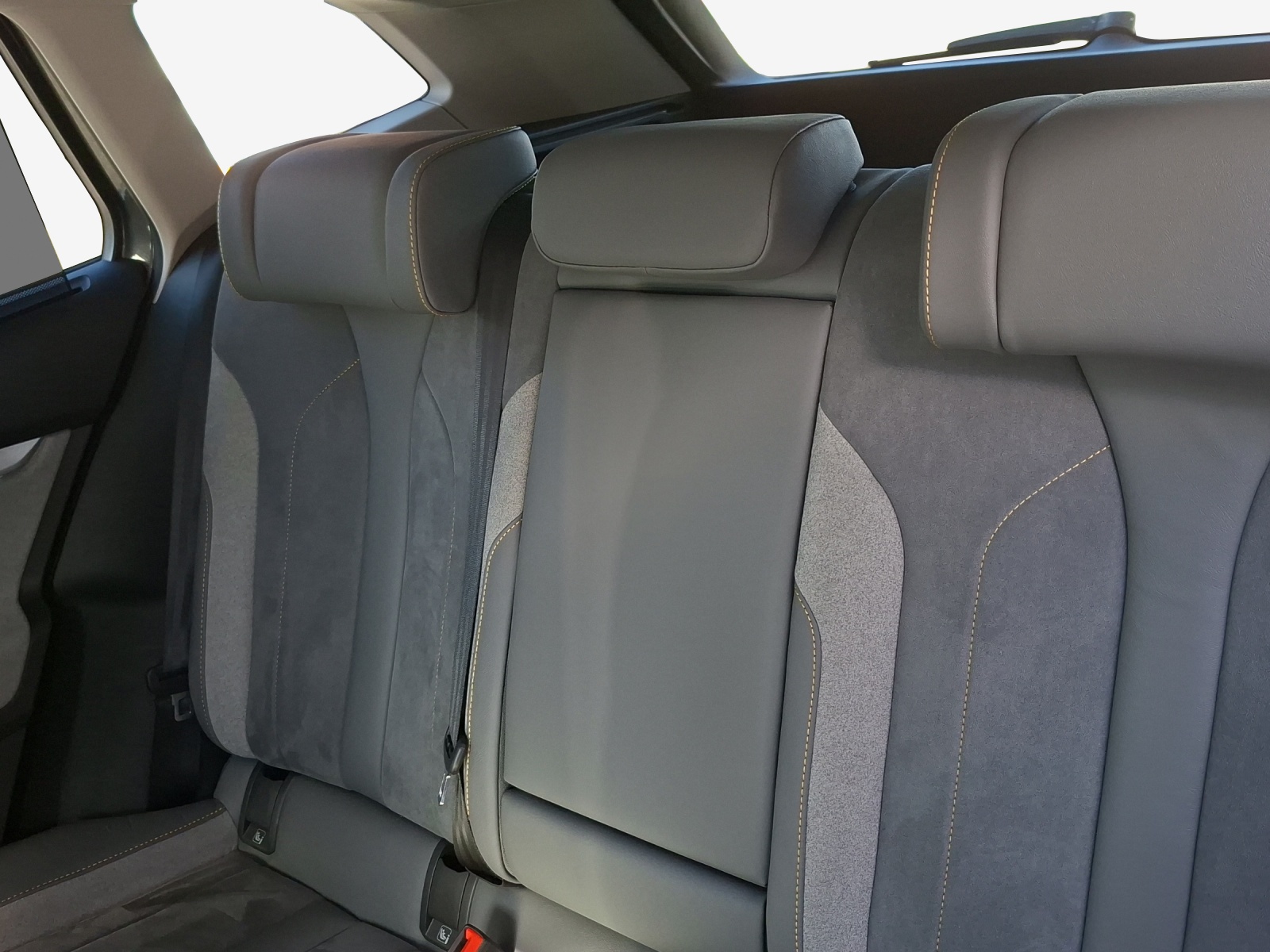 SKODA Enyaq iV 80x-image-12