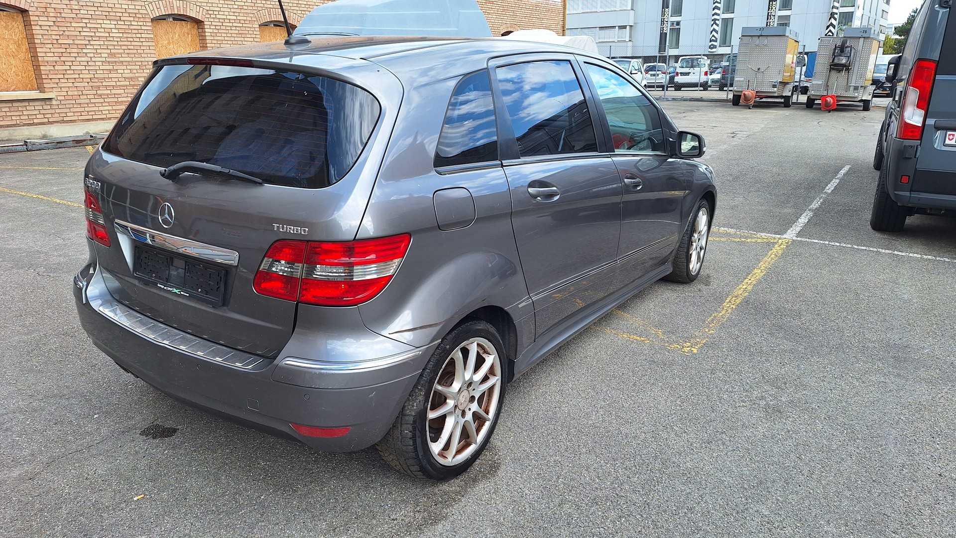 MERCEDES-BENZ B 200 T Autotronic-image-2