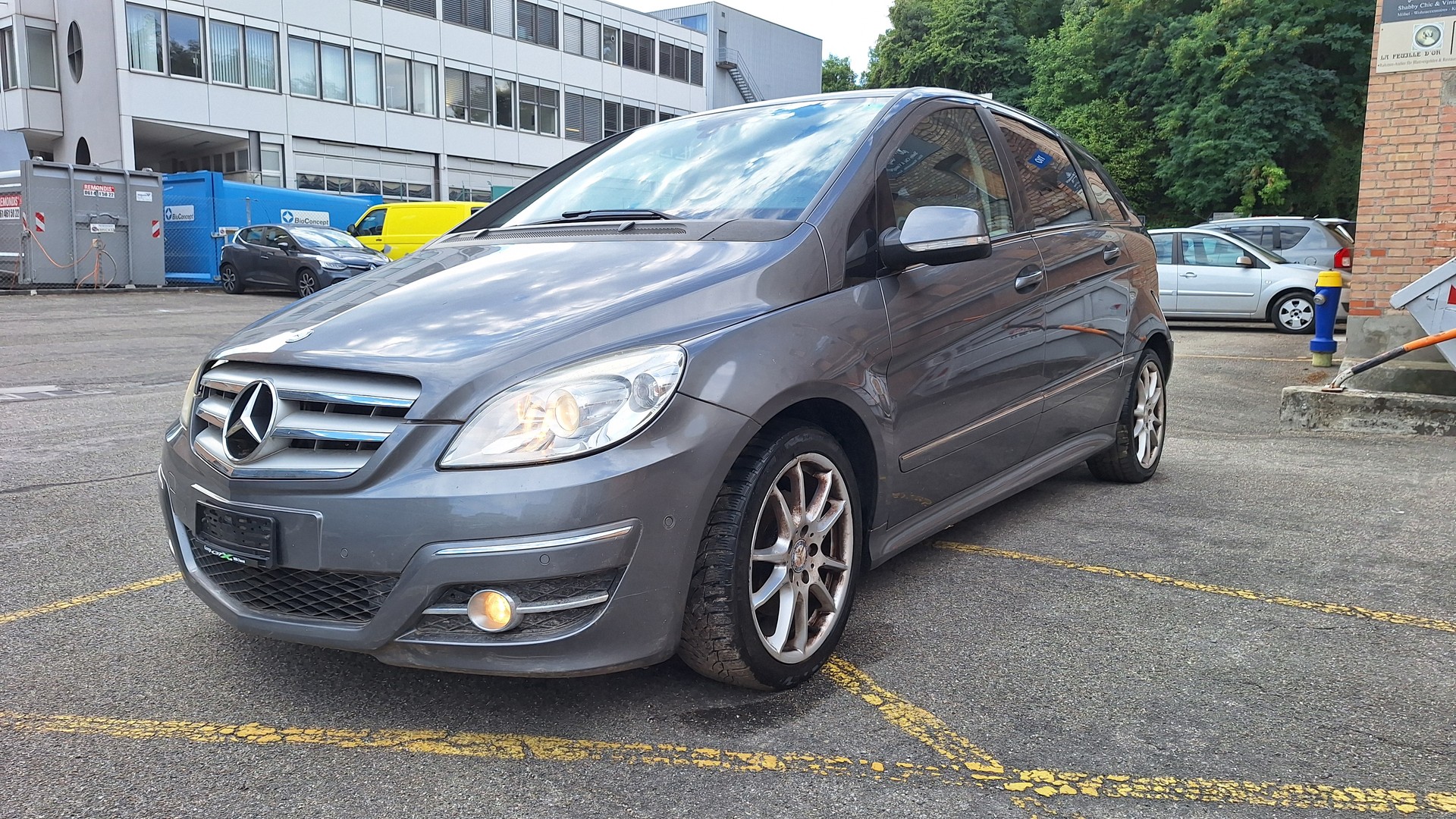 MERCEDES-BENZ B 200 T Autotronic-image-4