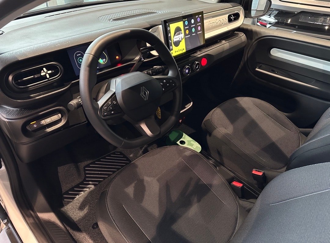 RENAULT Twingo E-Tech 27kWh Evolution-image-7