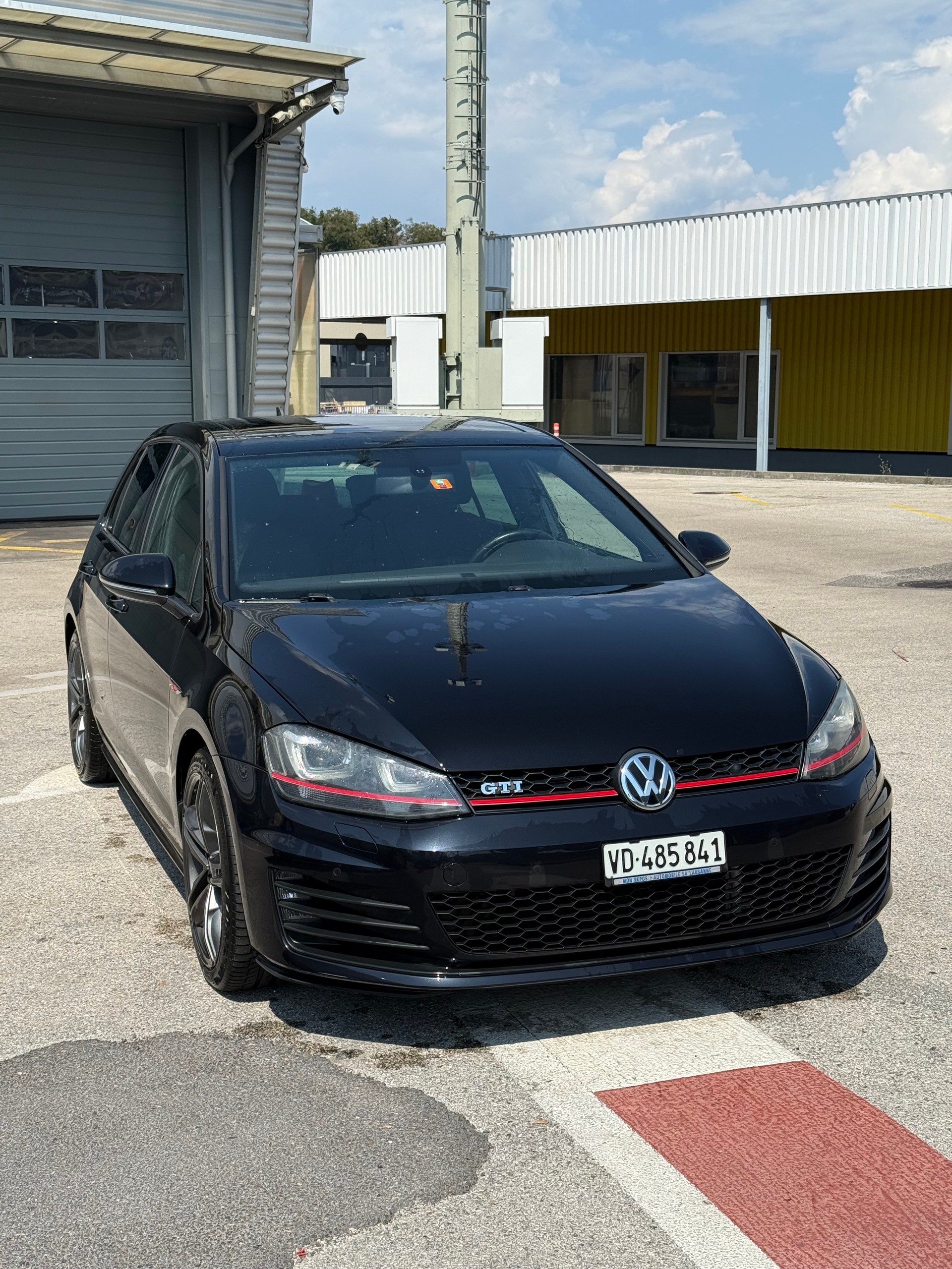 VW GOLF-image-2