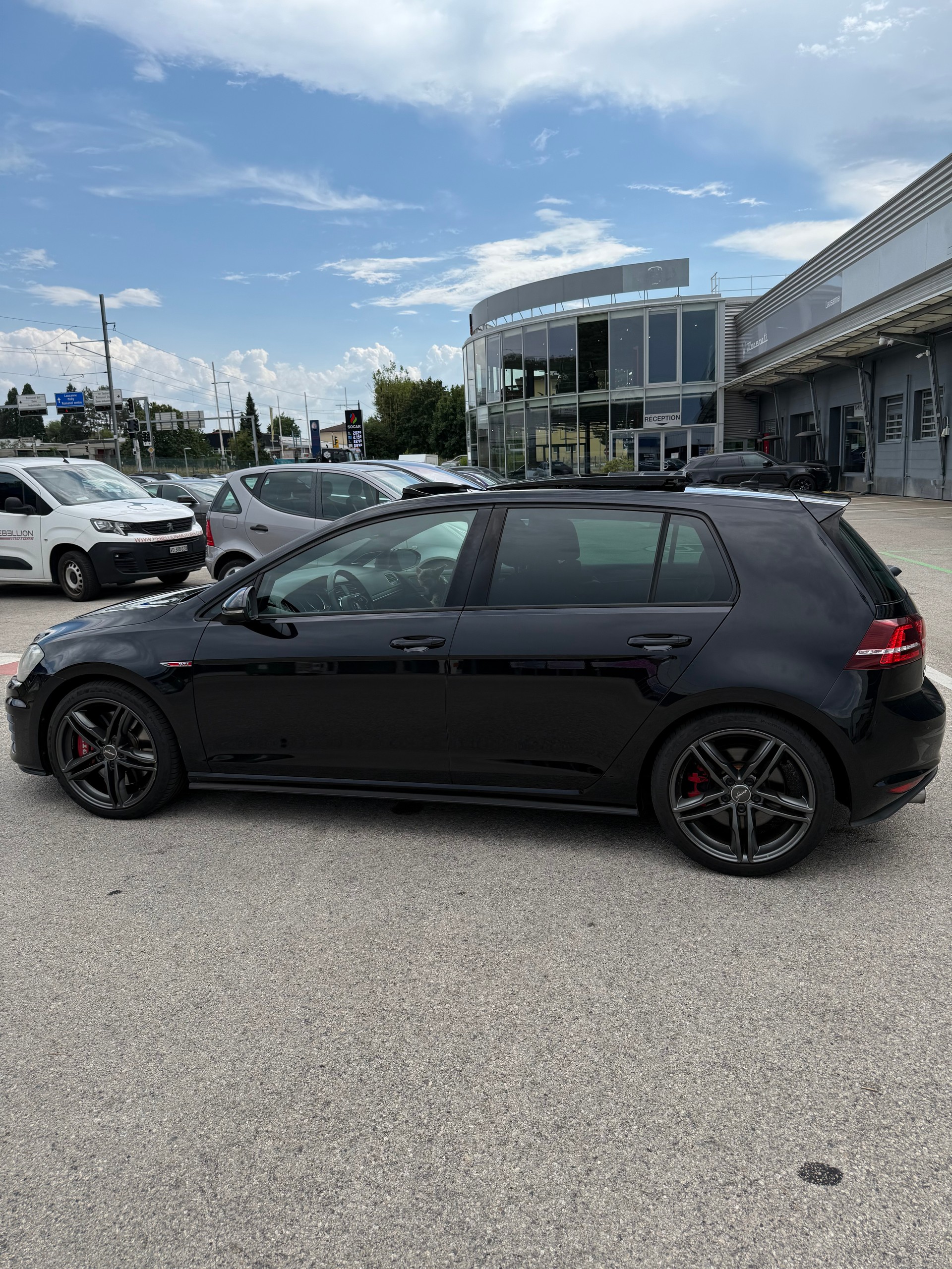 VW GOLF-image-4