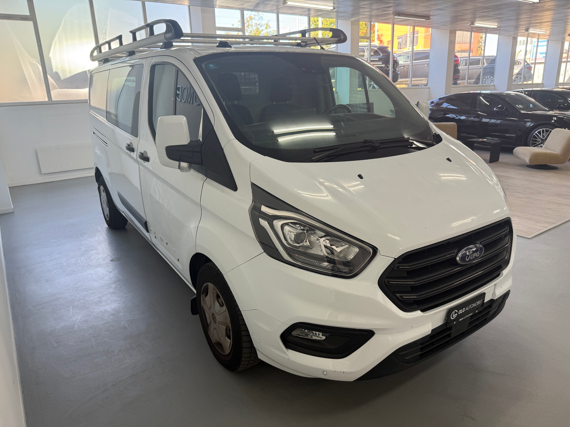 FORD Transit Custom Van 320 L2H1 Trend A-showroom-element-1