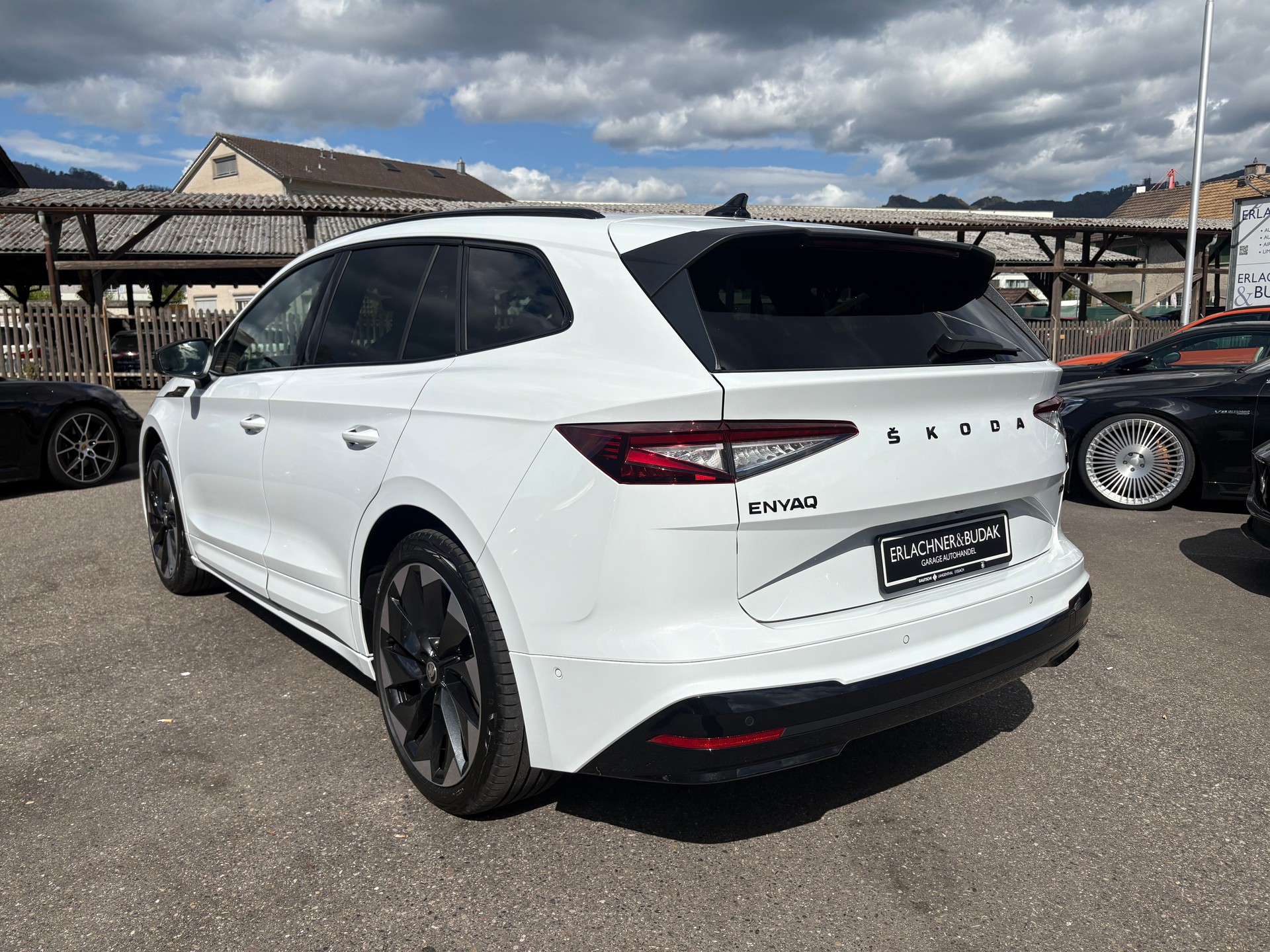 SKODA Enyaq iV 80 SportLine Ultra-image-3