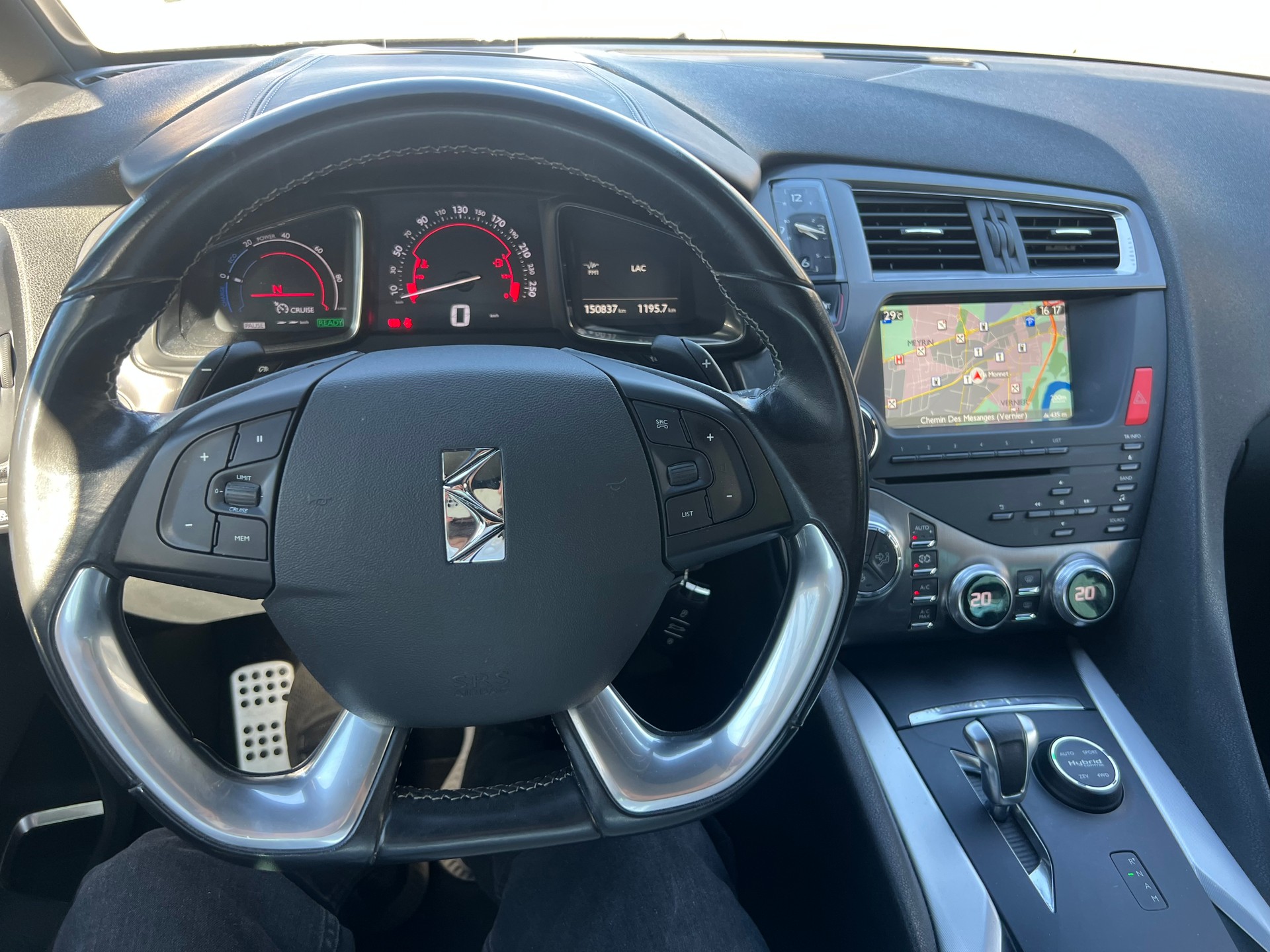 DS AUTOMOBILES DS5 HYbrid4 200 Sport Chic EGS6-image-10