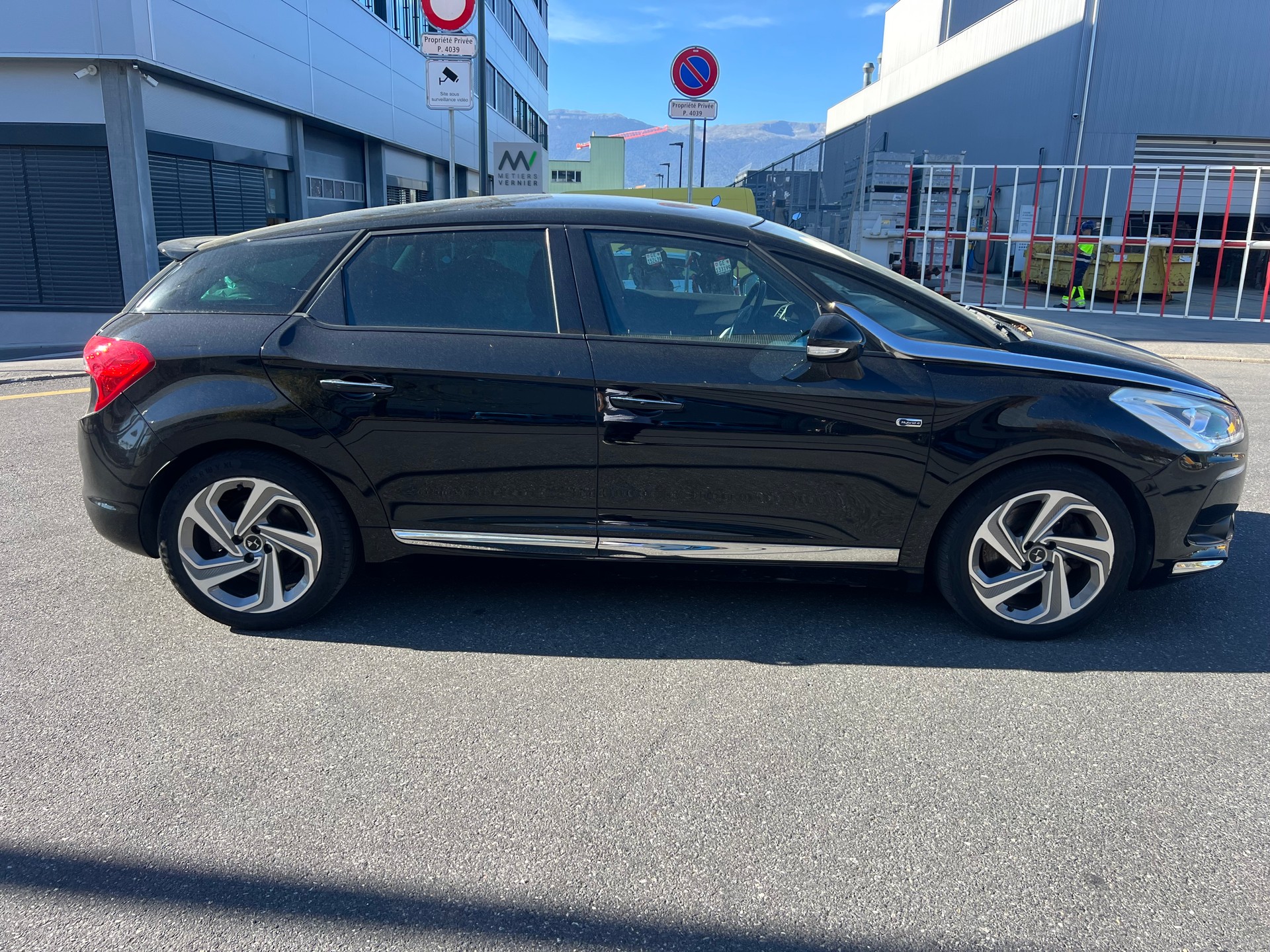 DS AUTOMOBILES DS5 HYbrid4 200 Sport Chic EGS6-image-6
