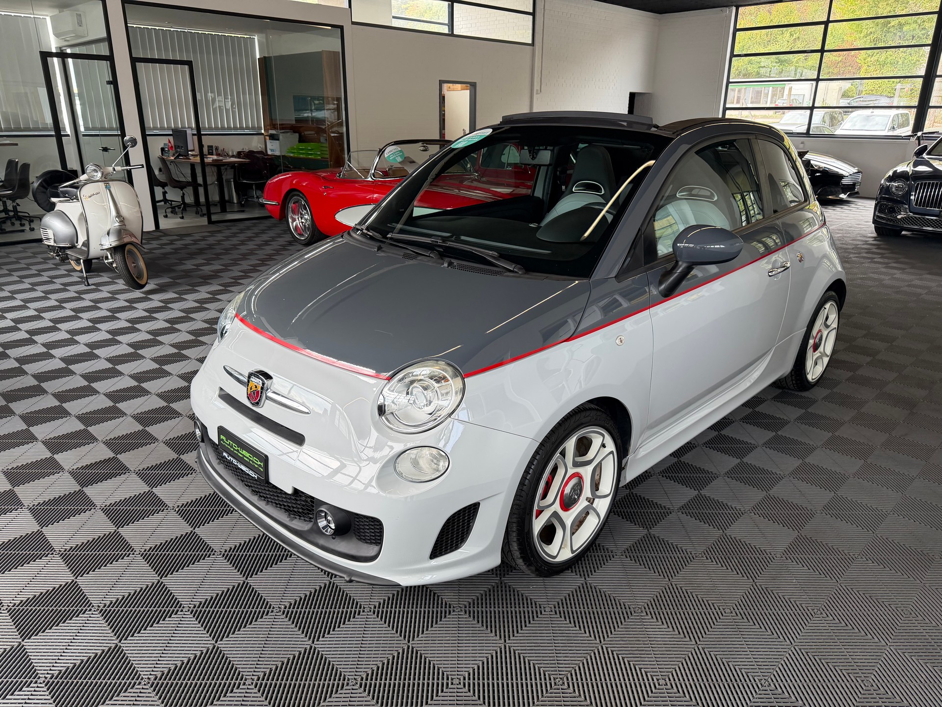 FIAT 500C 1.4 16V Turbo Abarth Dualogic-image-11
