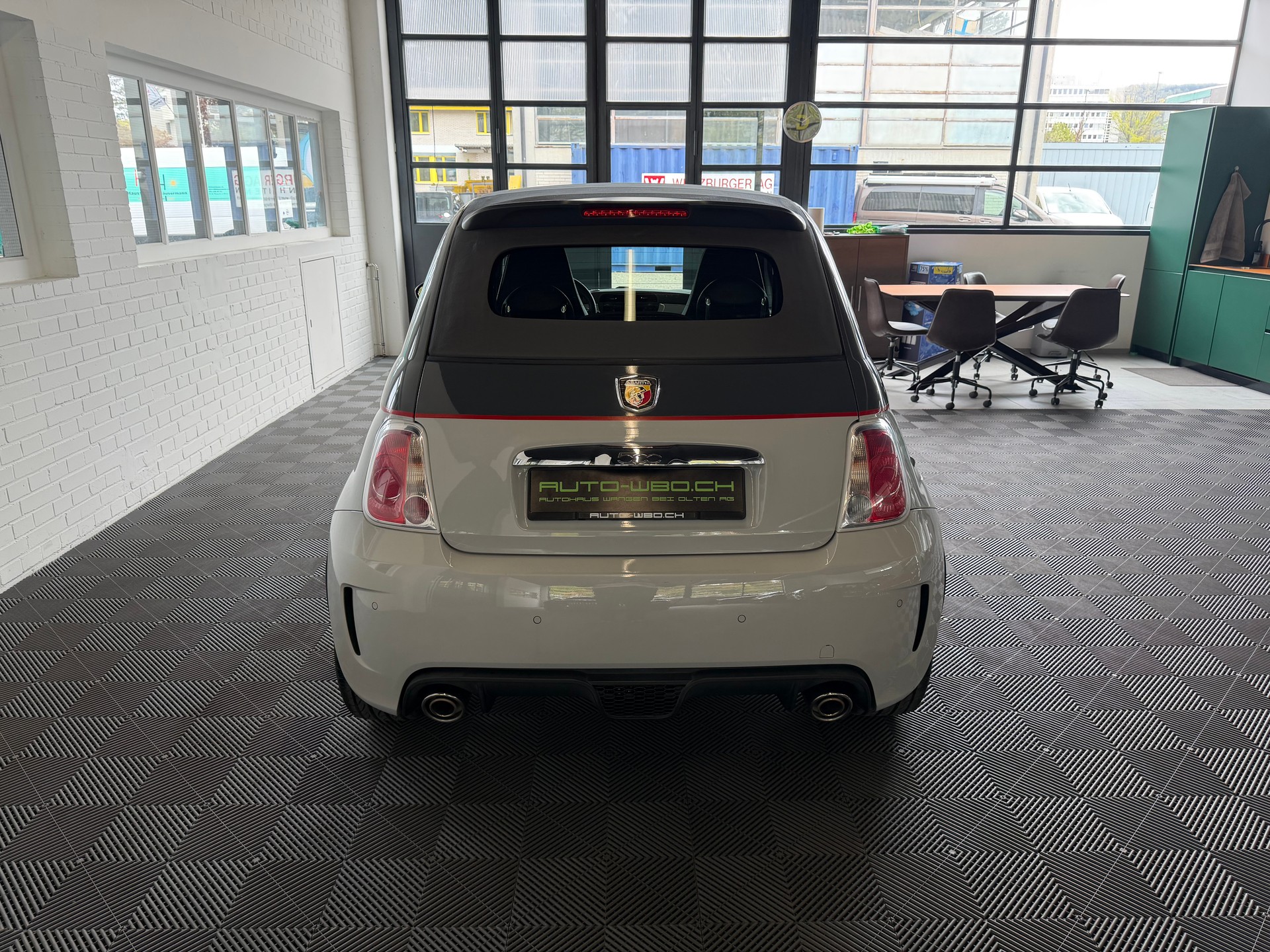 FIAT 500C 1.4 16V Turbo Abarth Dualogic-image-3