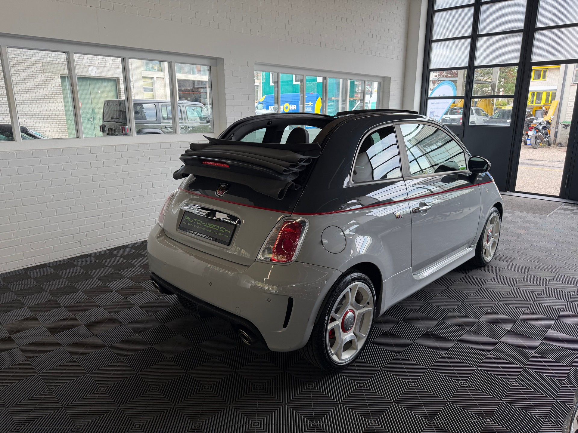 FIAT 500C 1.4 16V Turbo Abarth Dualogic-image-8