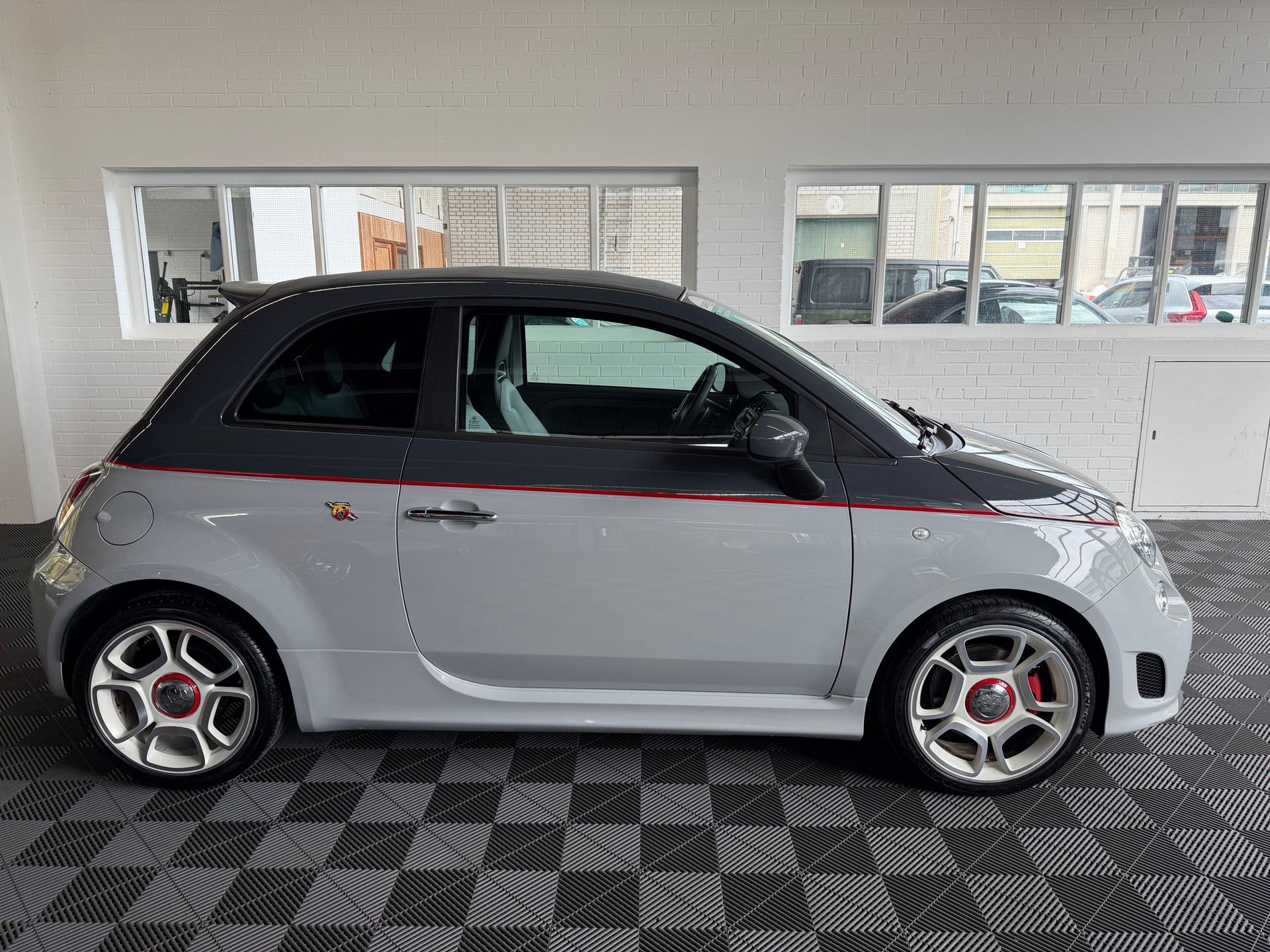 FIAT 500C 1.4 16V Turbo Abarth Dualogic-image-1