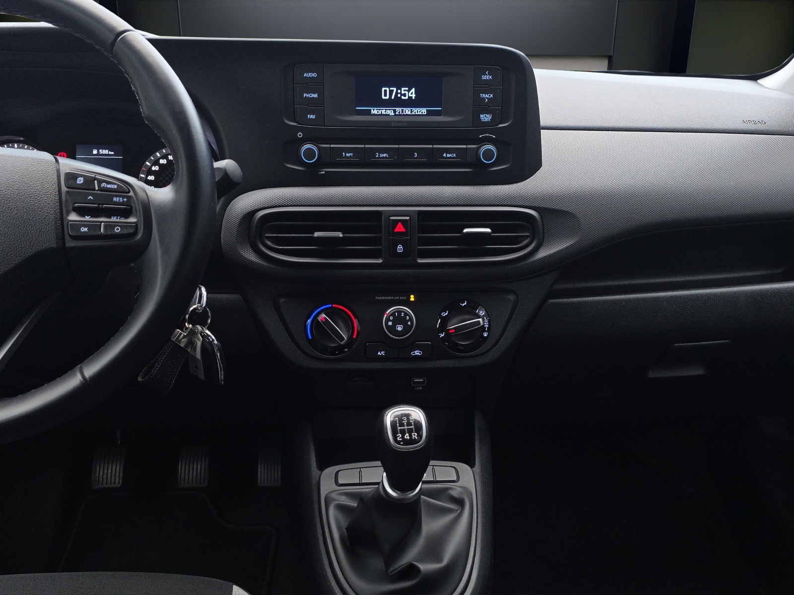 HYUNDAI i10 1.0 Origo-image-8