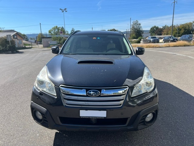 SUBARU Outback 2.0D Limited Classic AWD Lineartronic-image-3